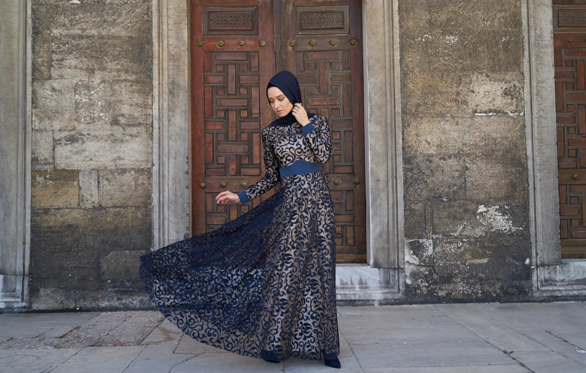 How to Choose the Perfect Abaya for Your Body Type