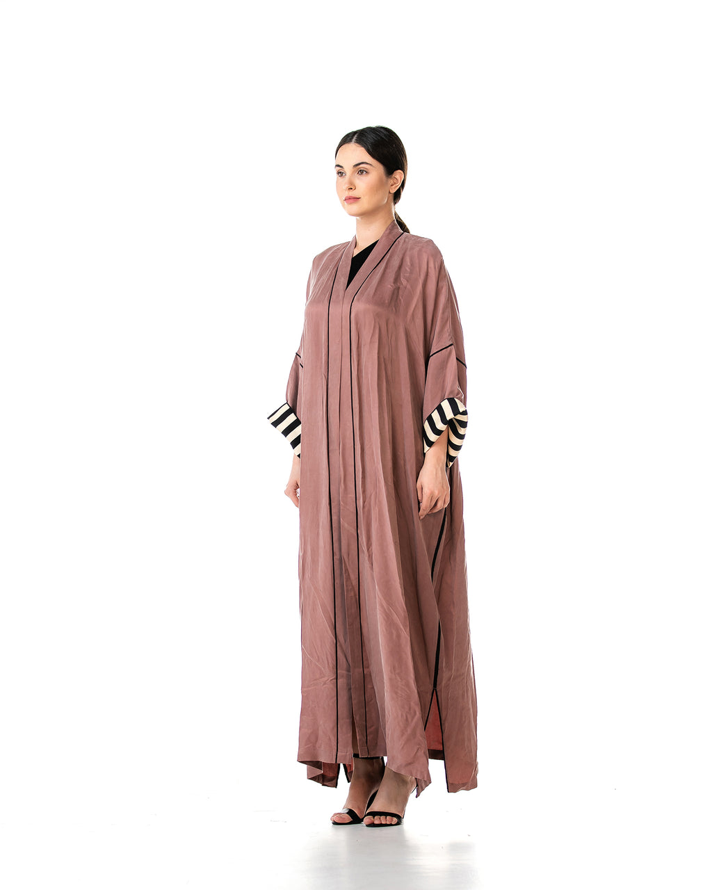 Harmony 2.0 – Washed Silk Abaya