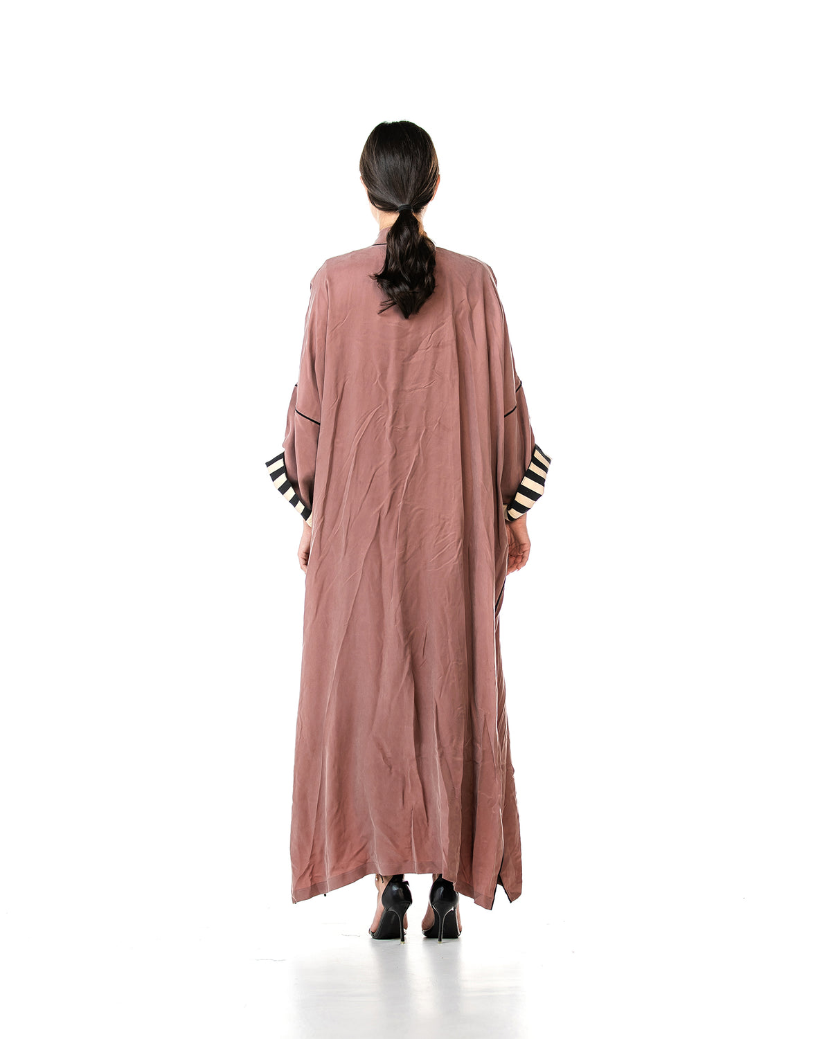 Harmony 2.0 – Washed Silk Abaya