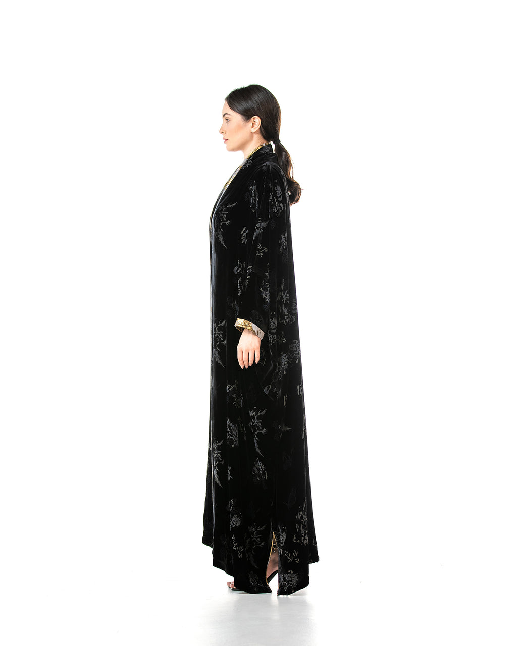 Latte – Printed Velvet Bisht Abaya