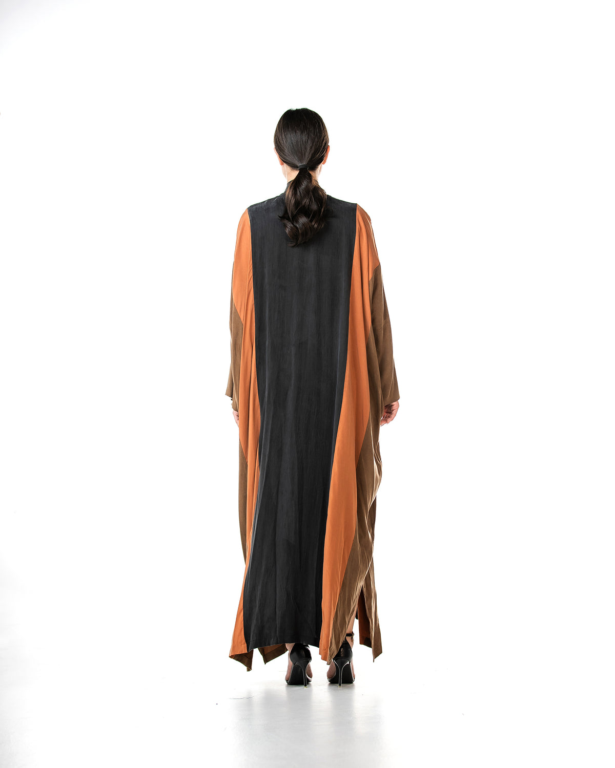 Eclipse 2.0 – Colorblock Washed Silk Bisht Abaya