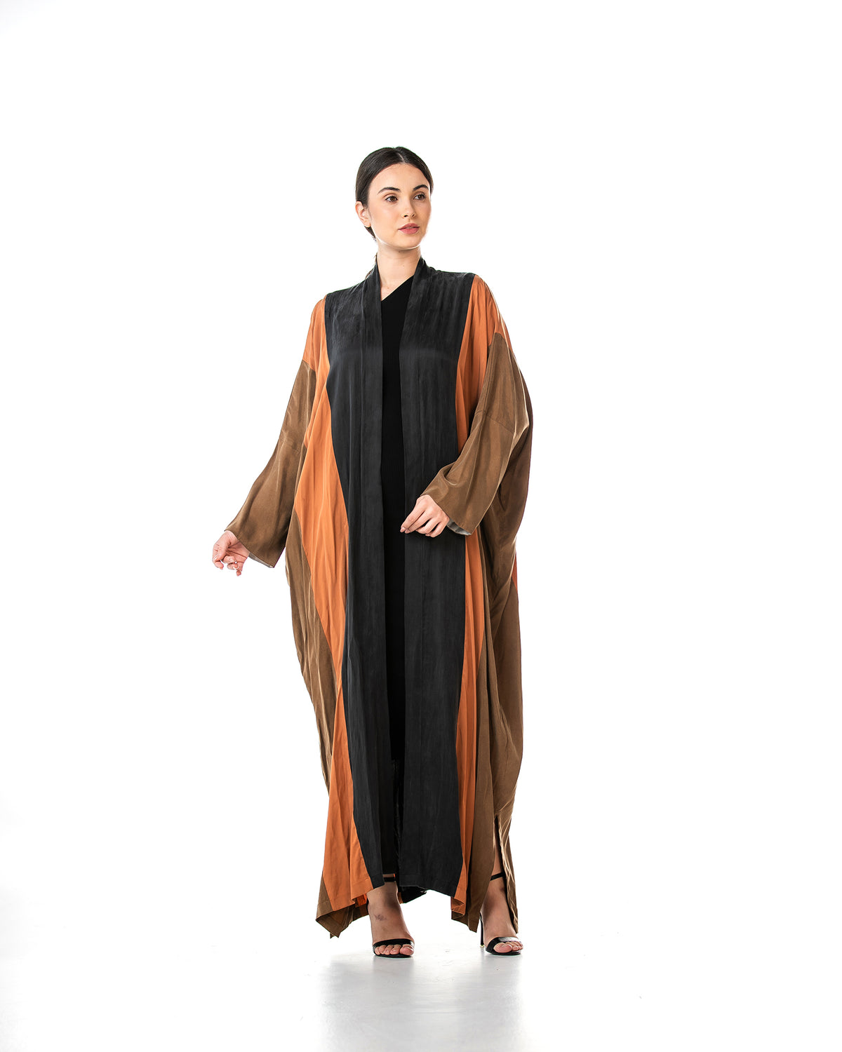 Eclipse 2.0 – Colorblock Washed Silk Bisht Abaya