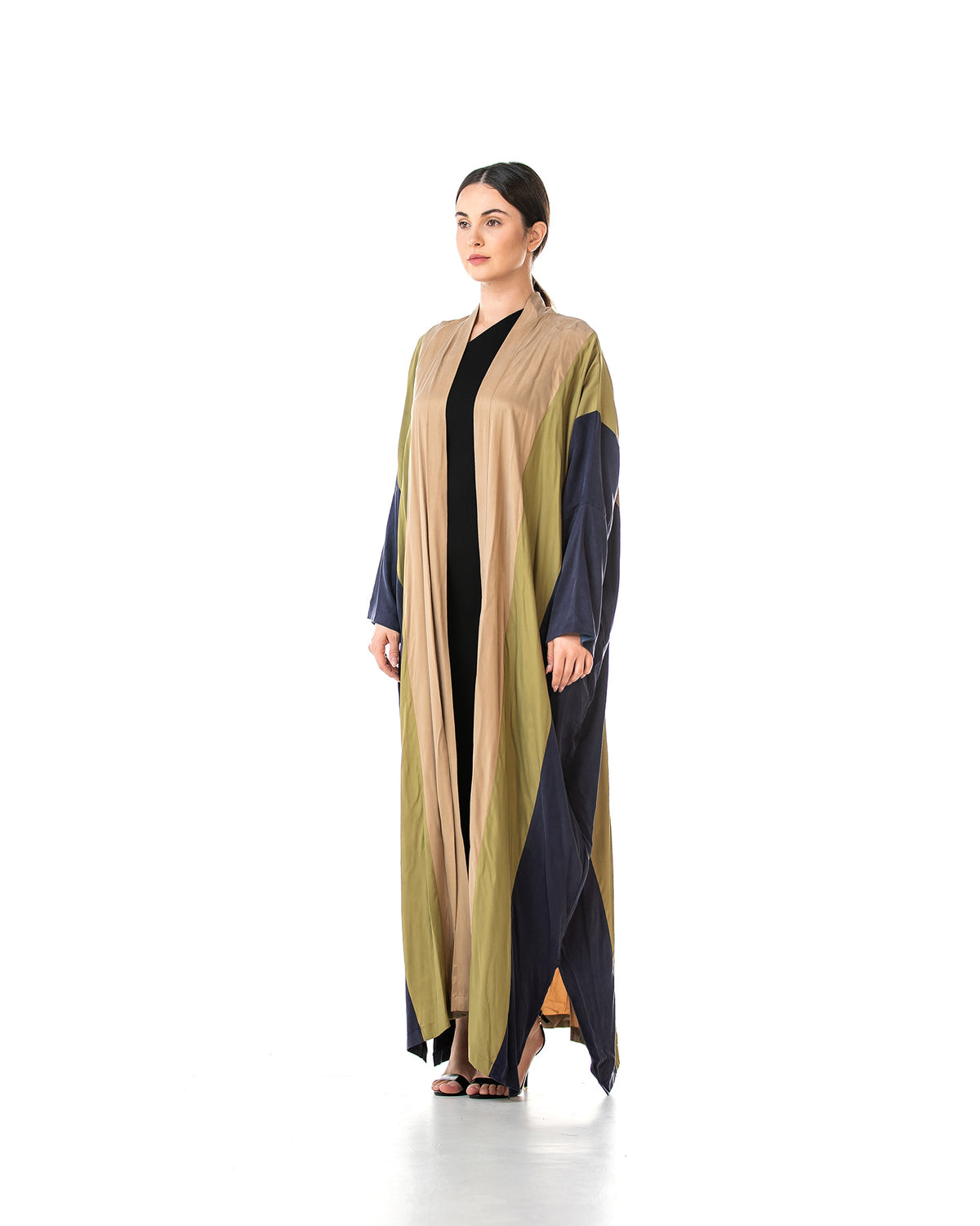 Eclipse 2.0 – Colorblock Washed Silk Bisht Abaya