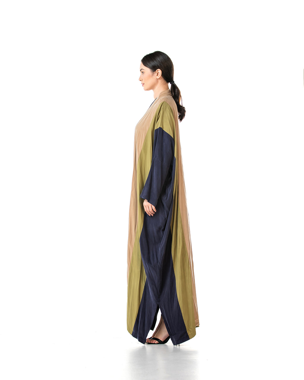 Eclipse 2.0 – Colorblock Washed Silk Bisht Abaya