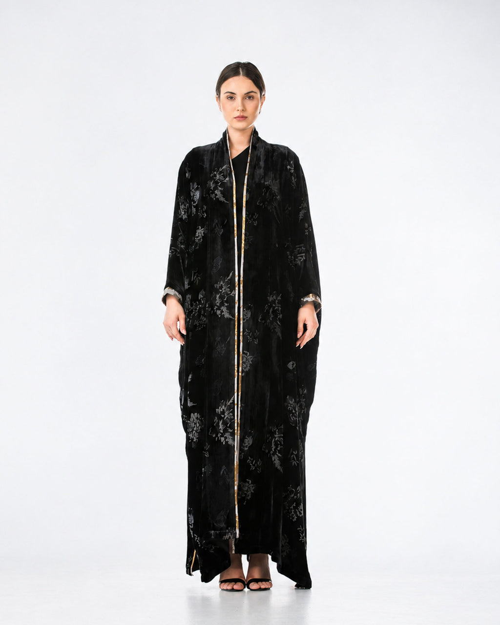 Latte – Printed Velvet Bisht Abaya