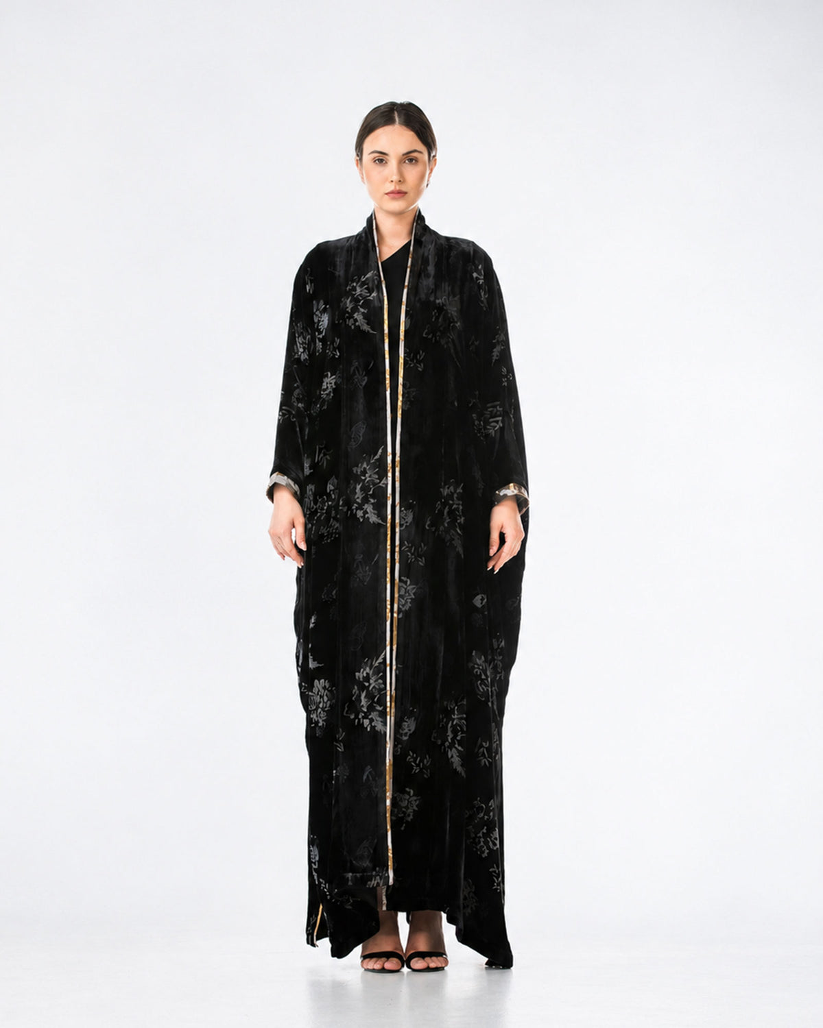 Latte – Printed Velvet Bisht Abaya