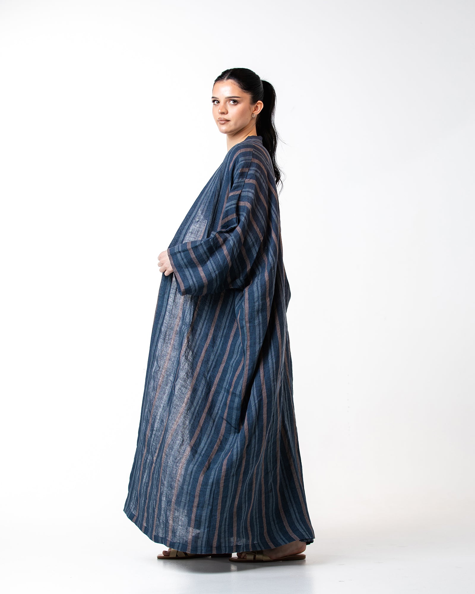 Antalya Striped – Woven Linen Kaftan Abaya