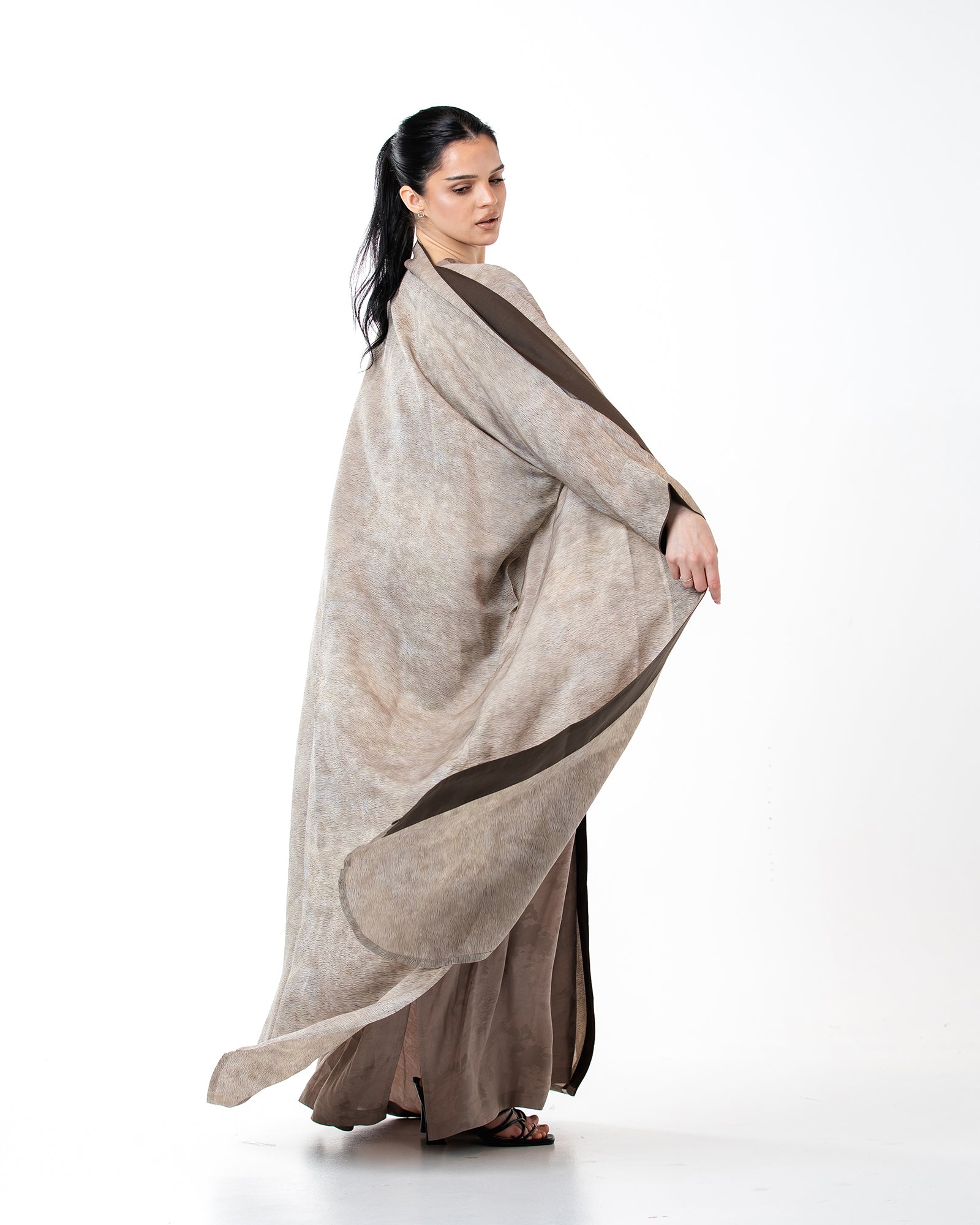 Kashmir 2.0 – Crinkle Viscose Bisht Abaya