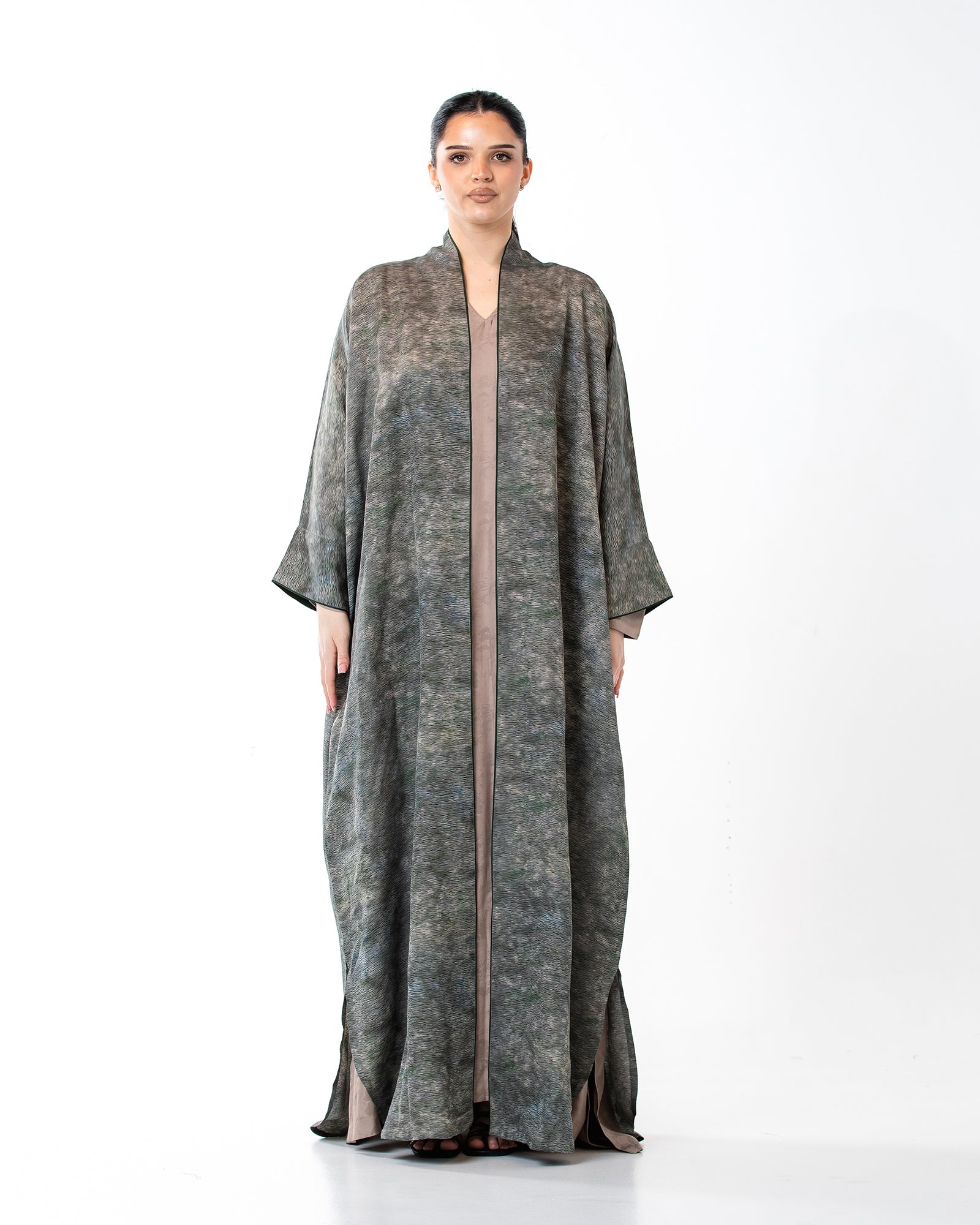 Kashmir 2.0 – Crinkle Viscose Bisht Abaya