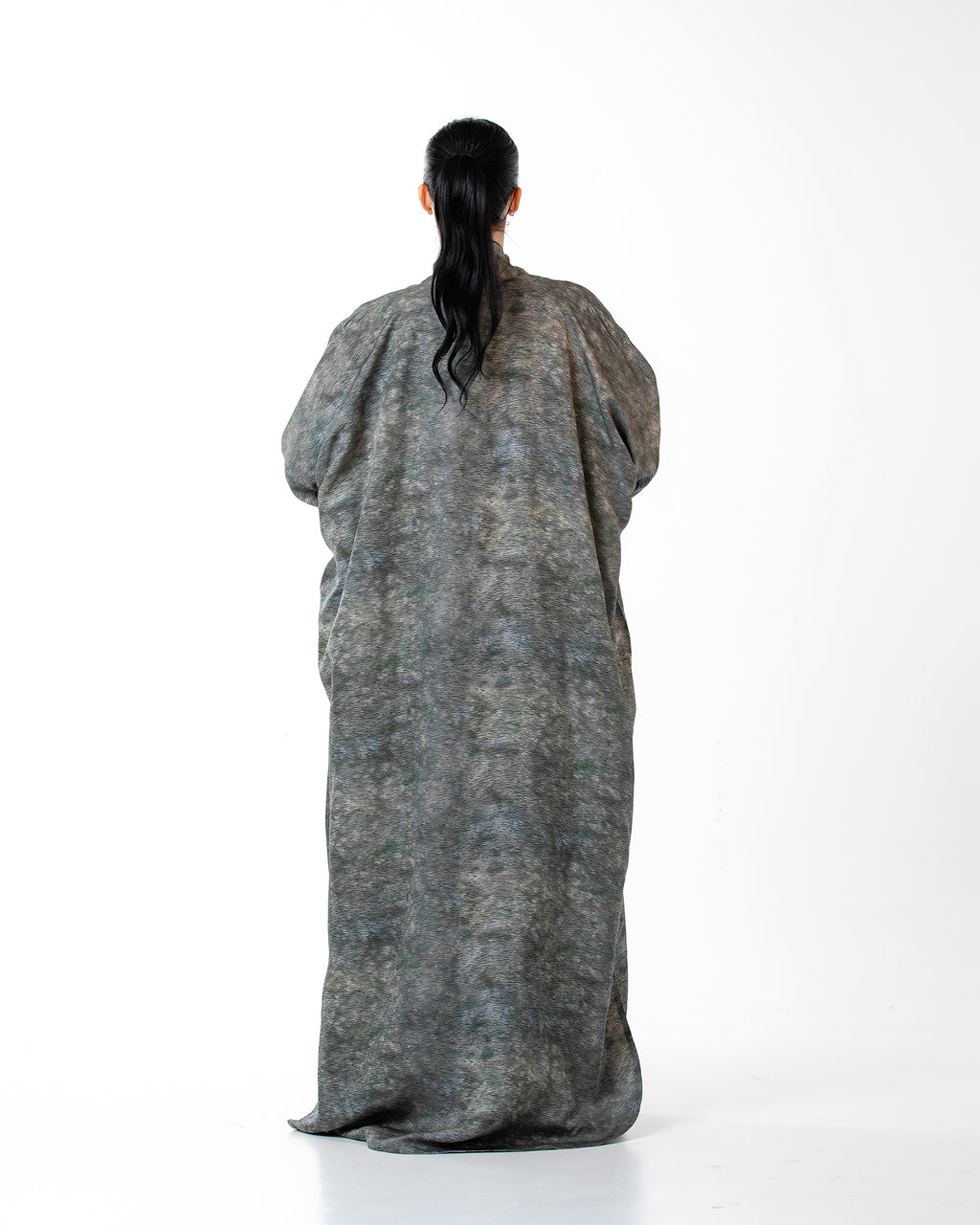 Kashmir 2.0 – Crinkle Viscose Bisht Abaya