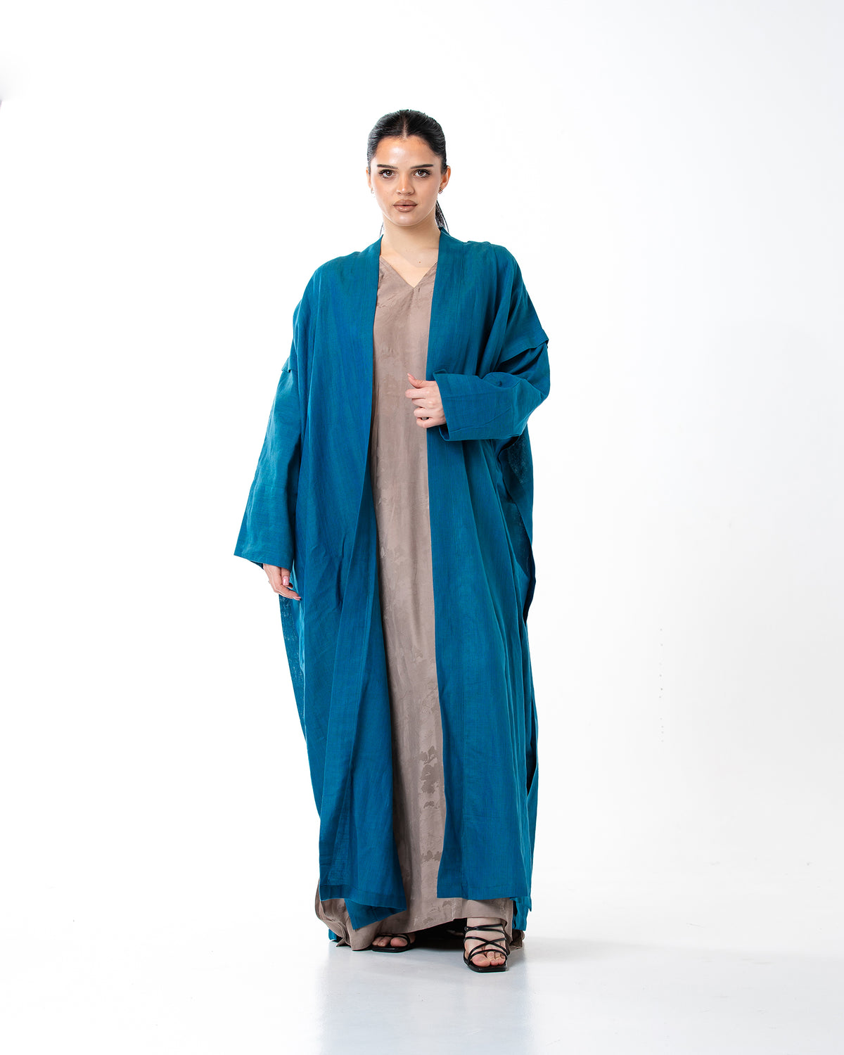  New Blush – Bisht Linen Pleated Abaya