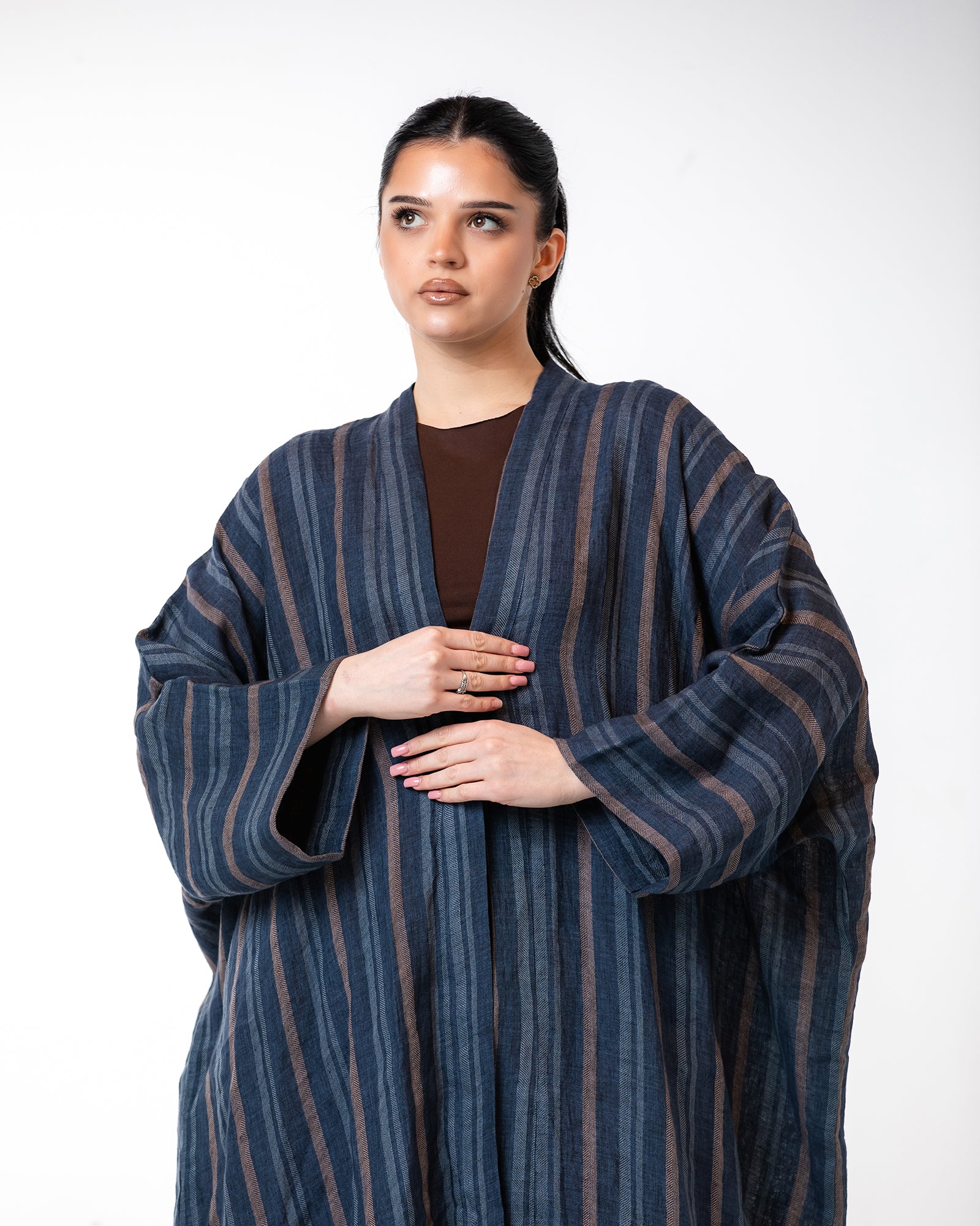 Antalya Striped – Woven Linen Kaftan Abaya