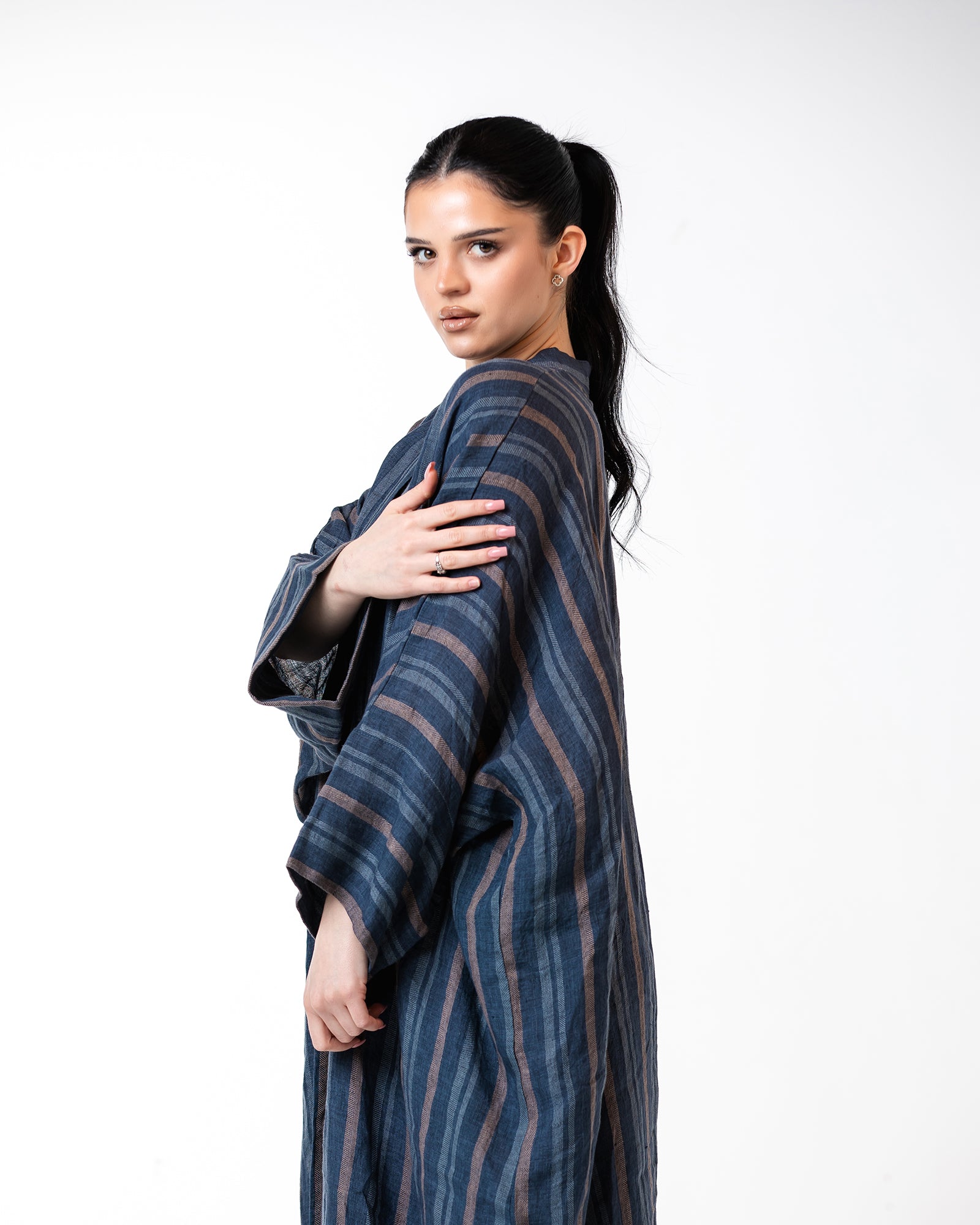 Antalya Striped – Woven Linen Kaftan Abaya