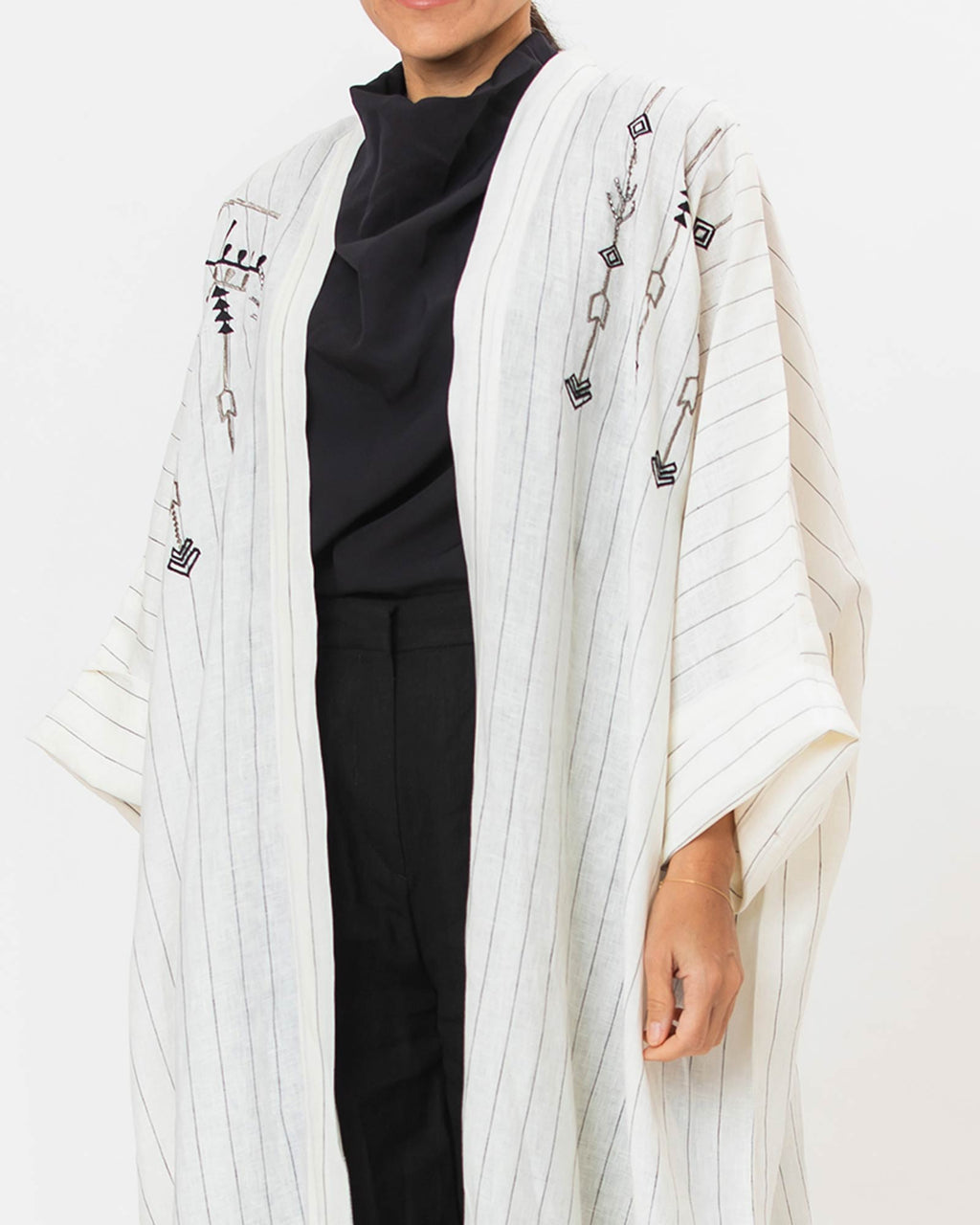 Antalya Striped – Embroidered Linen Kaftan Abaya