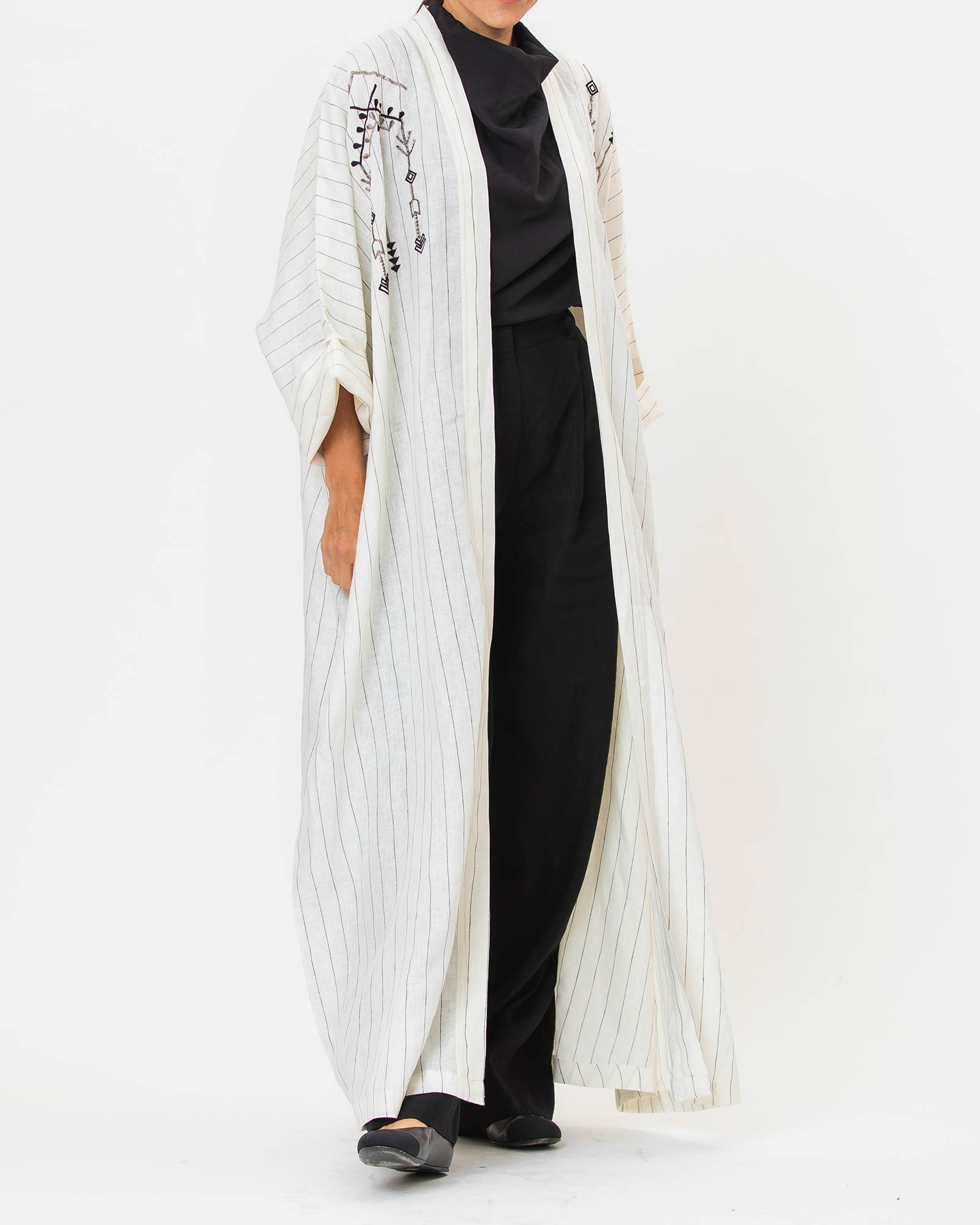 Antalya Striped – Embroidered Linen Kaftan Abaya