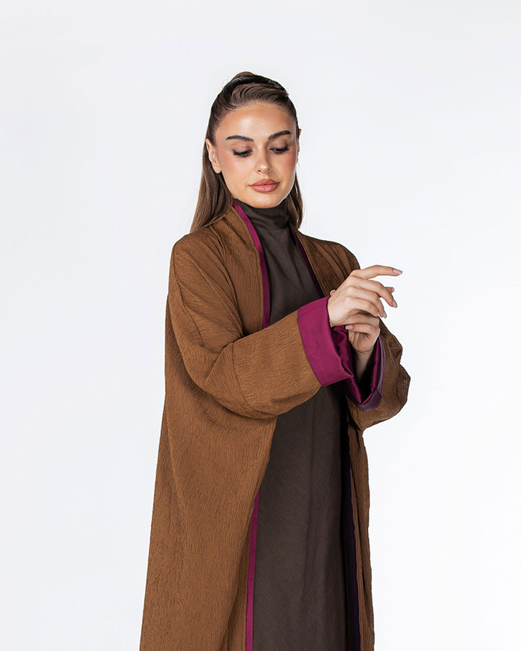 Cherry – Crinkle Crepe Bisht Abaya
