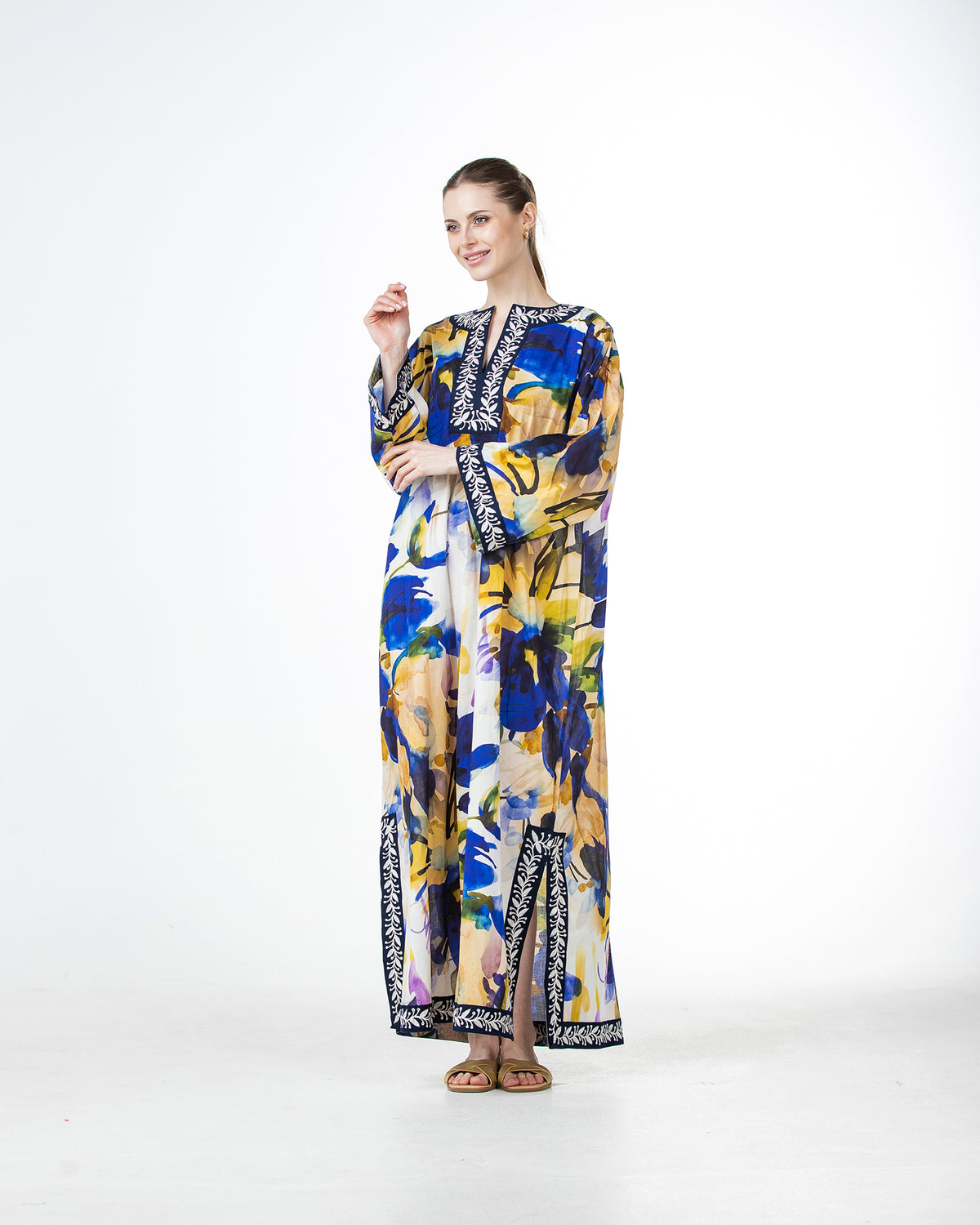  Marwa – Printed Cotton Embroidered Dress