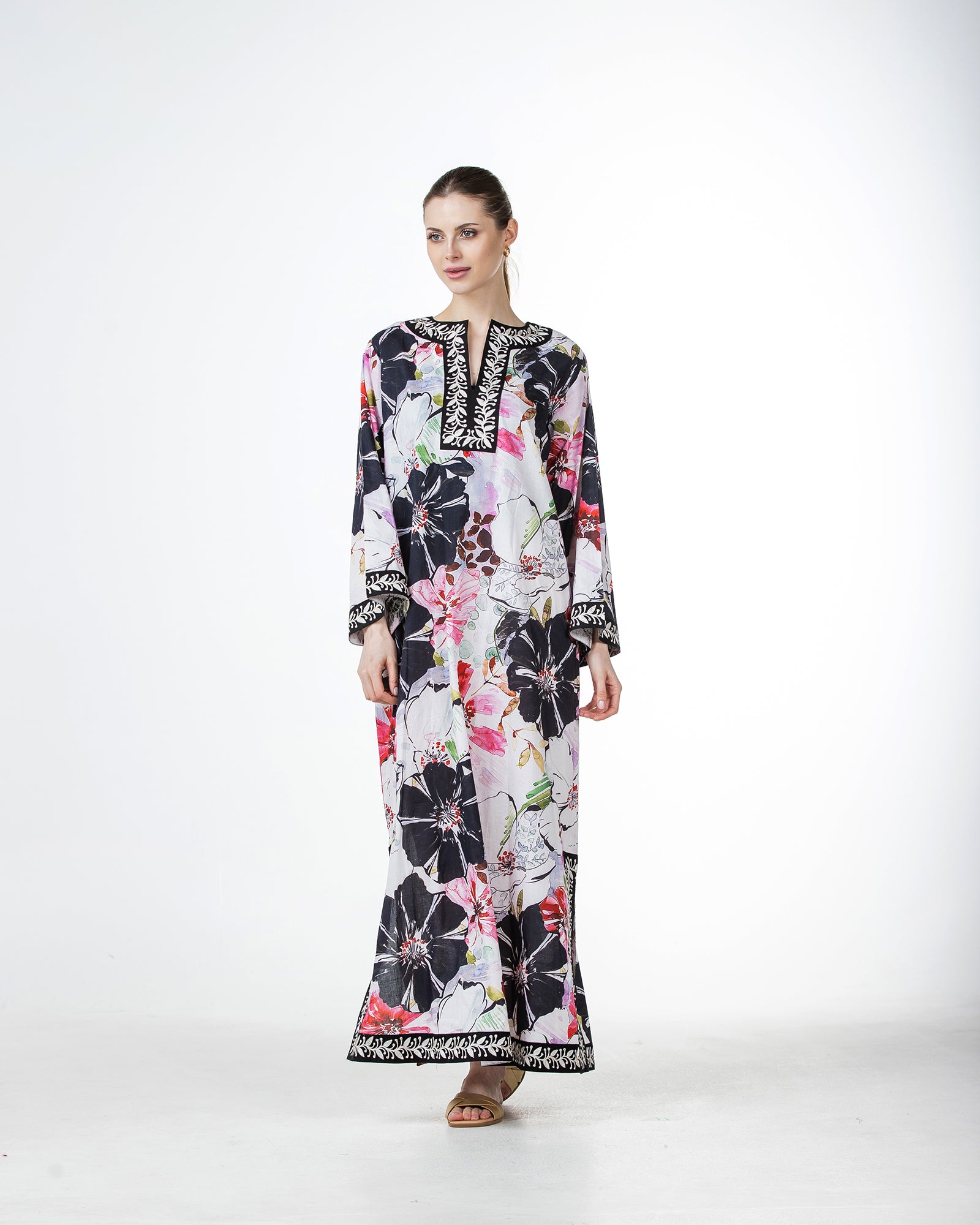  Marwa – Printed Cotton Embroidered Dress