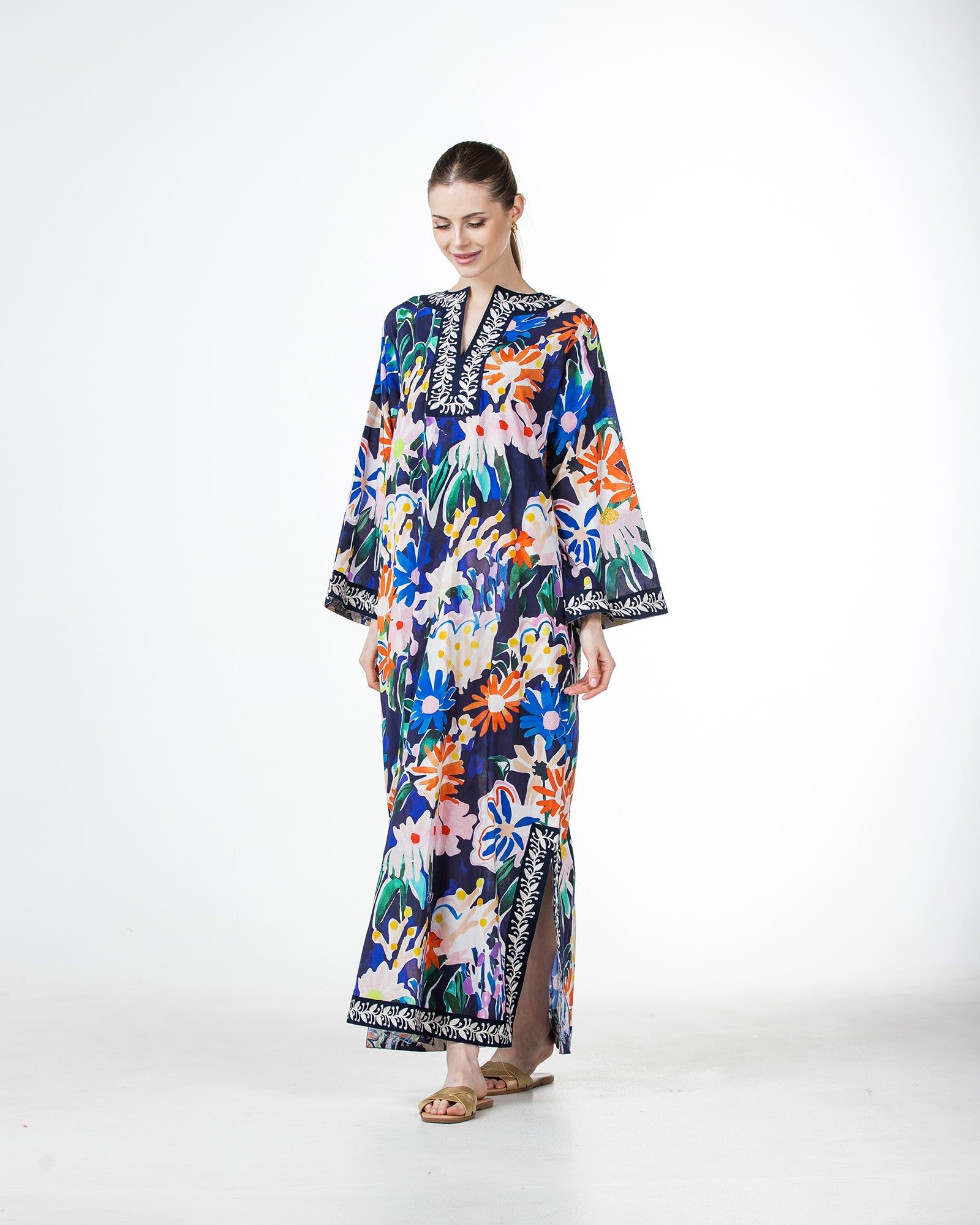  Marwa – Printed Cotton Embroidered Dress