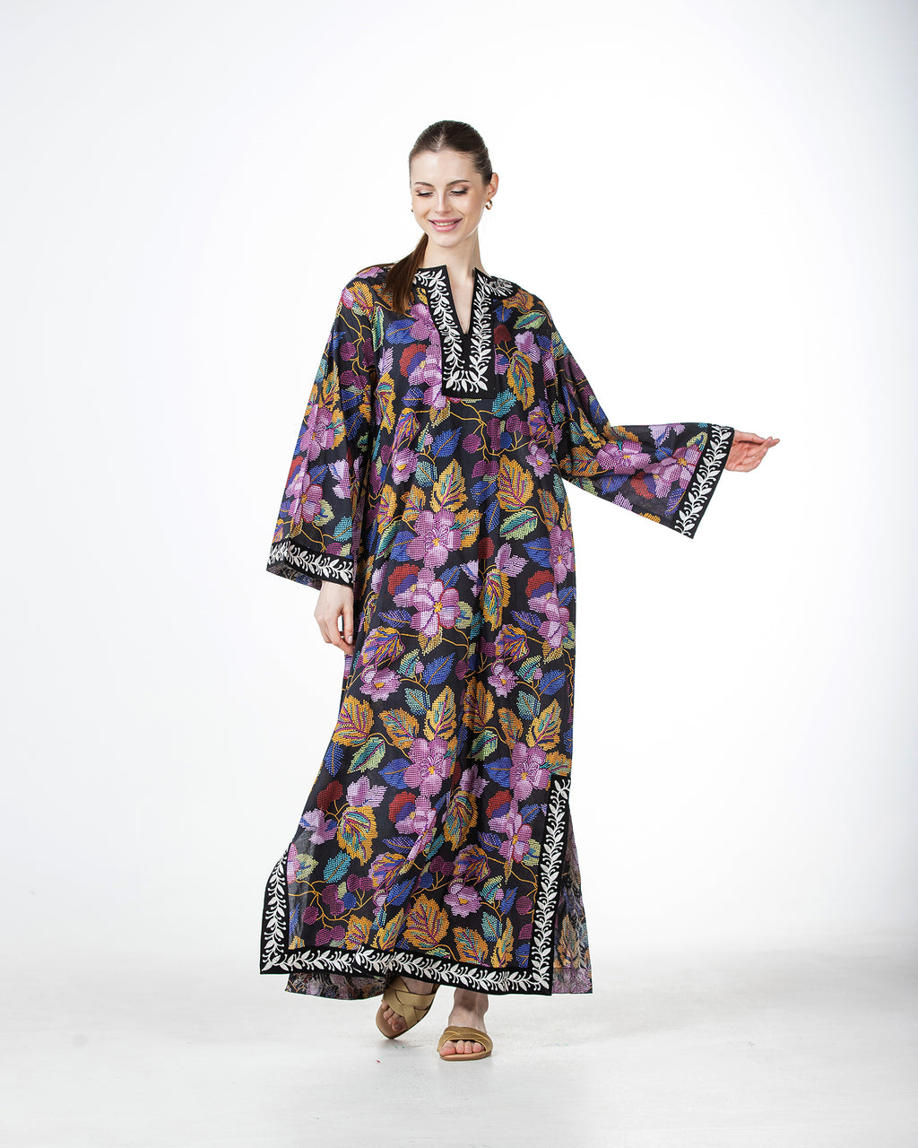  Marwa – Printed Cotton Embroidered Dress