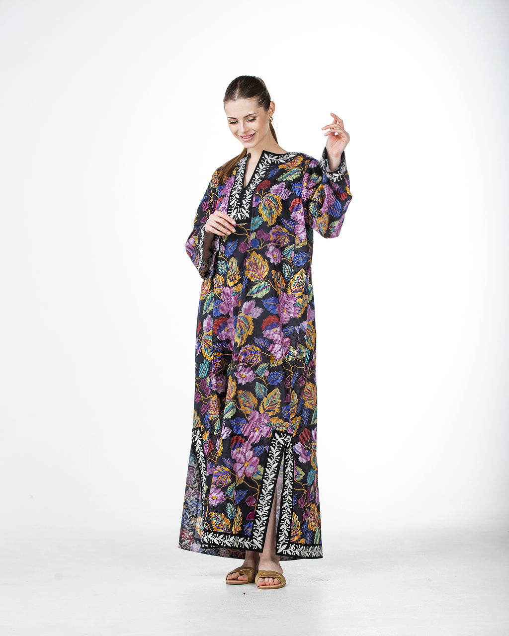  Marwa – Printed Cotton Embroidered Dress