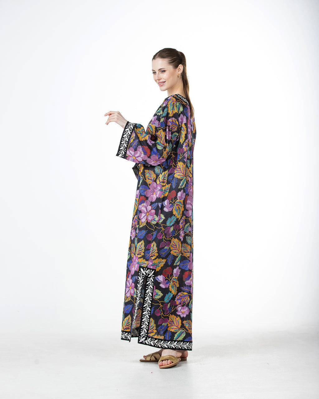  Marwa – Printed Cotton Embroidered Dress