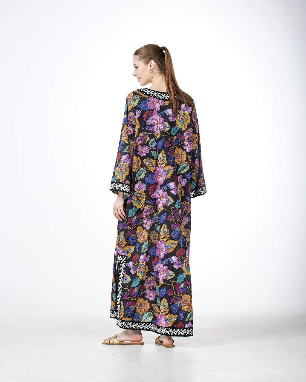  Marwa – Printed Cotton Embroidered Dress