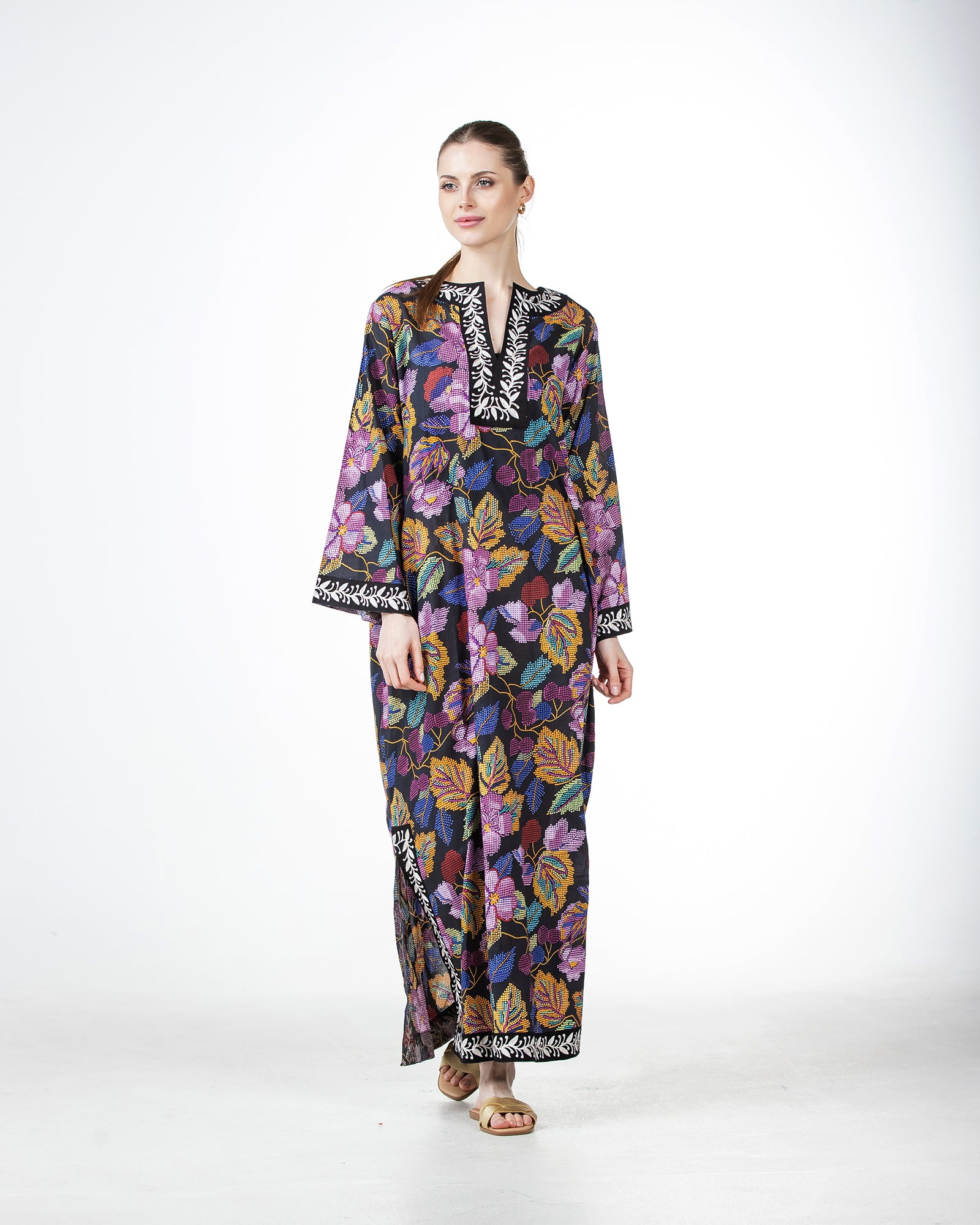  Marwa – Printed Cotton Embroidered Dress