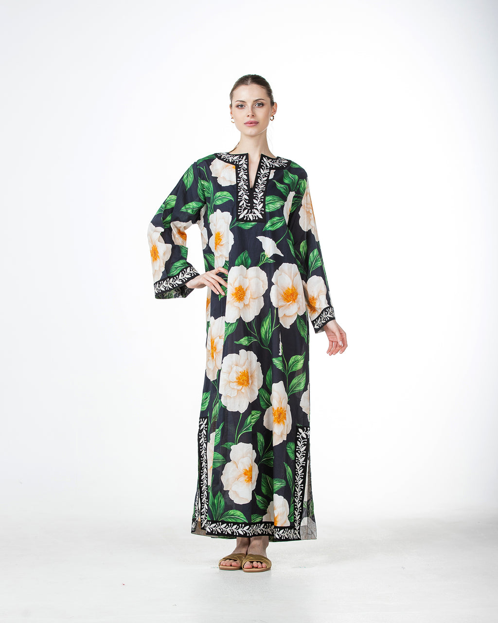  Marwa – Printed Cotton Embroidered Dress
