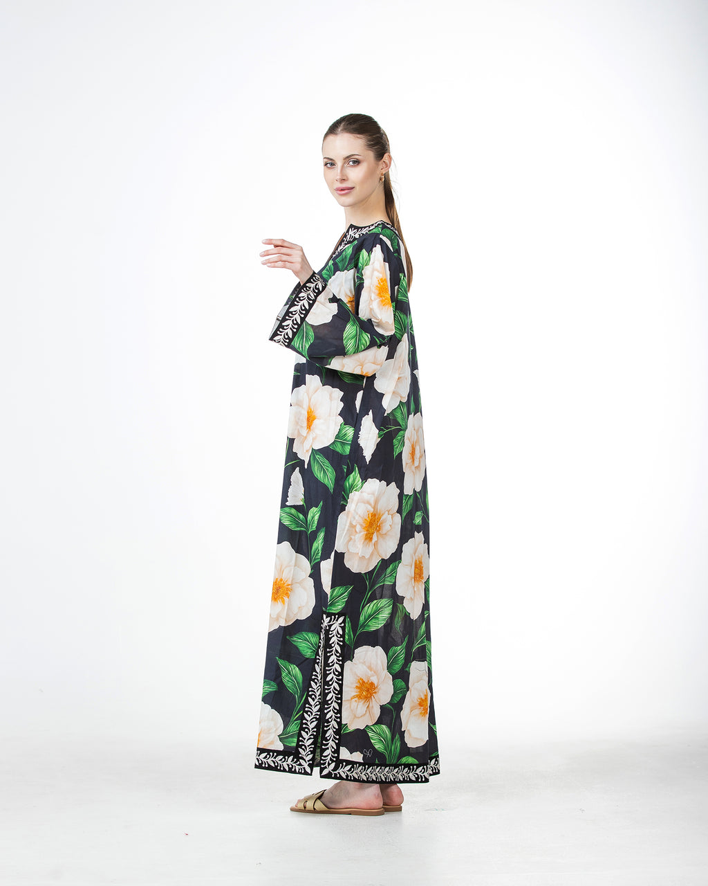  Marwa – Printed Cotton Embroidered Dress