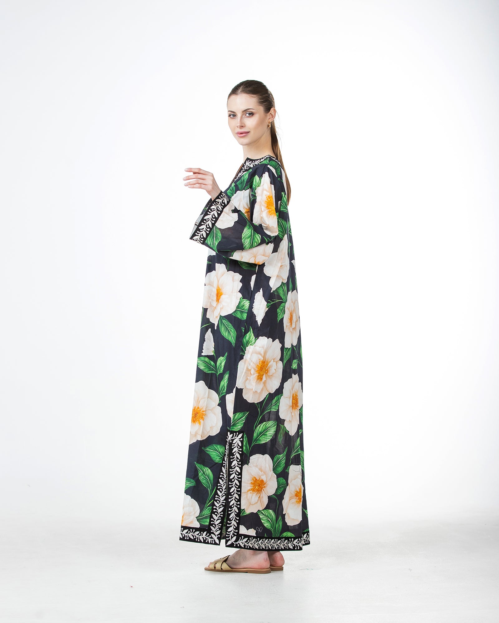  Marwa – Printed Cotton Embroidered Dress