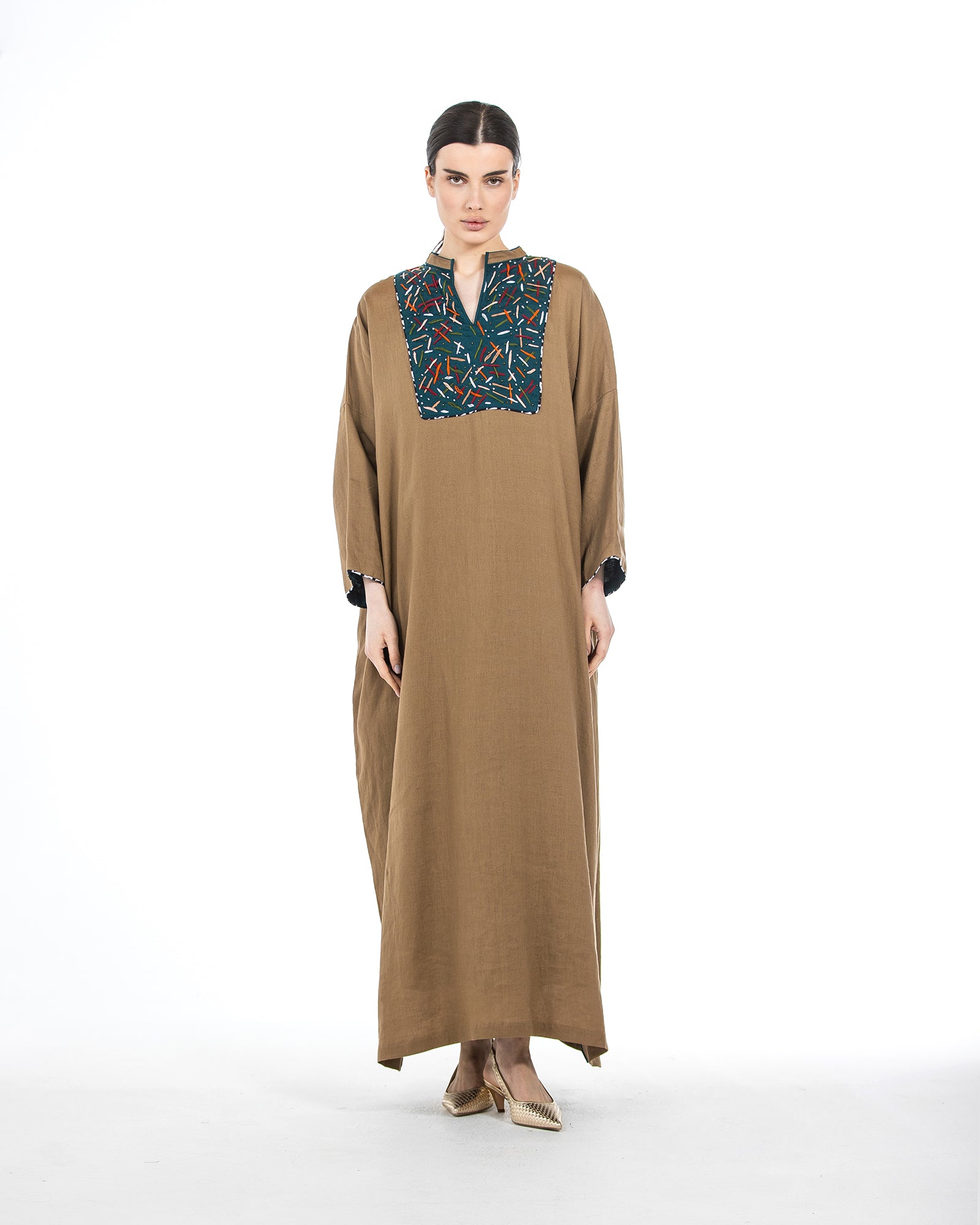 Layan – Embroidered Colorblock Linen Kaftan