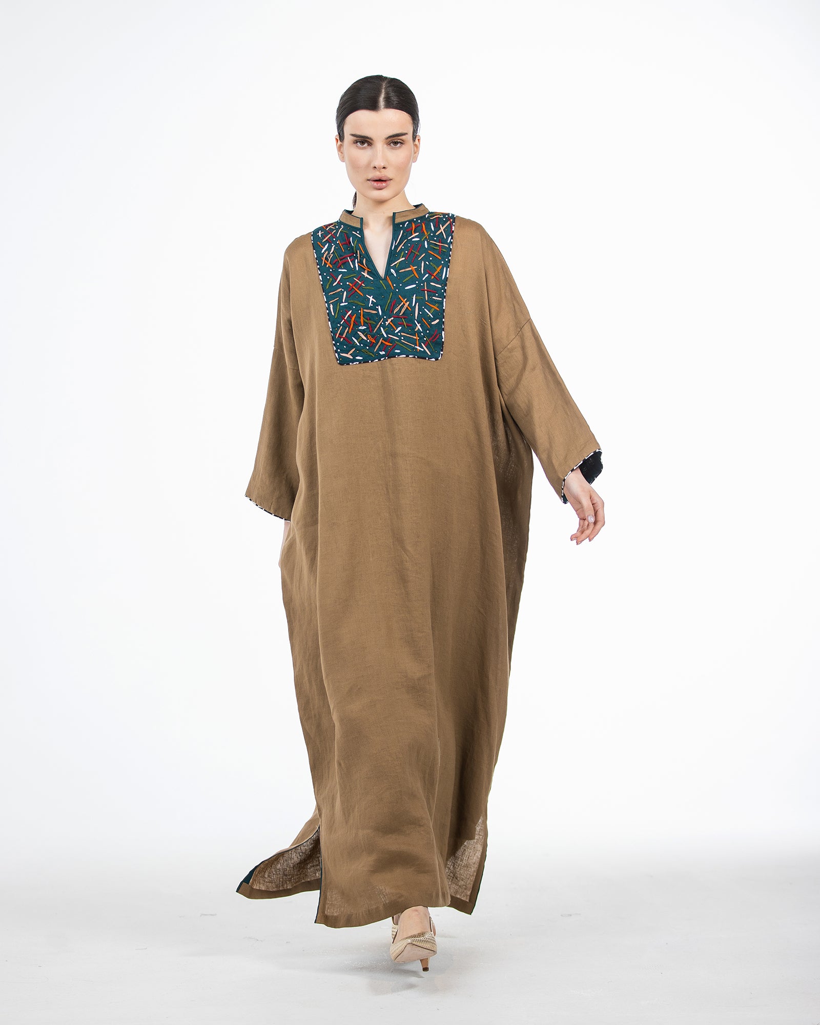 Layan – Embroidered Colorblock Linen Kaftan