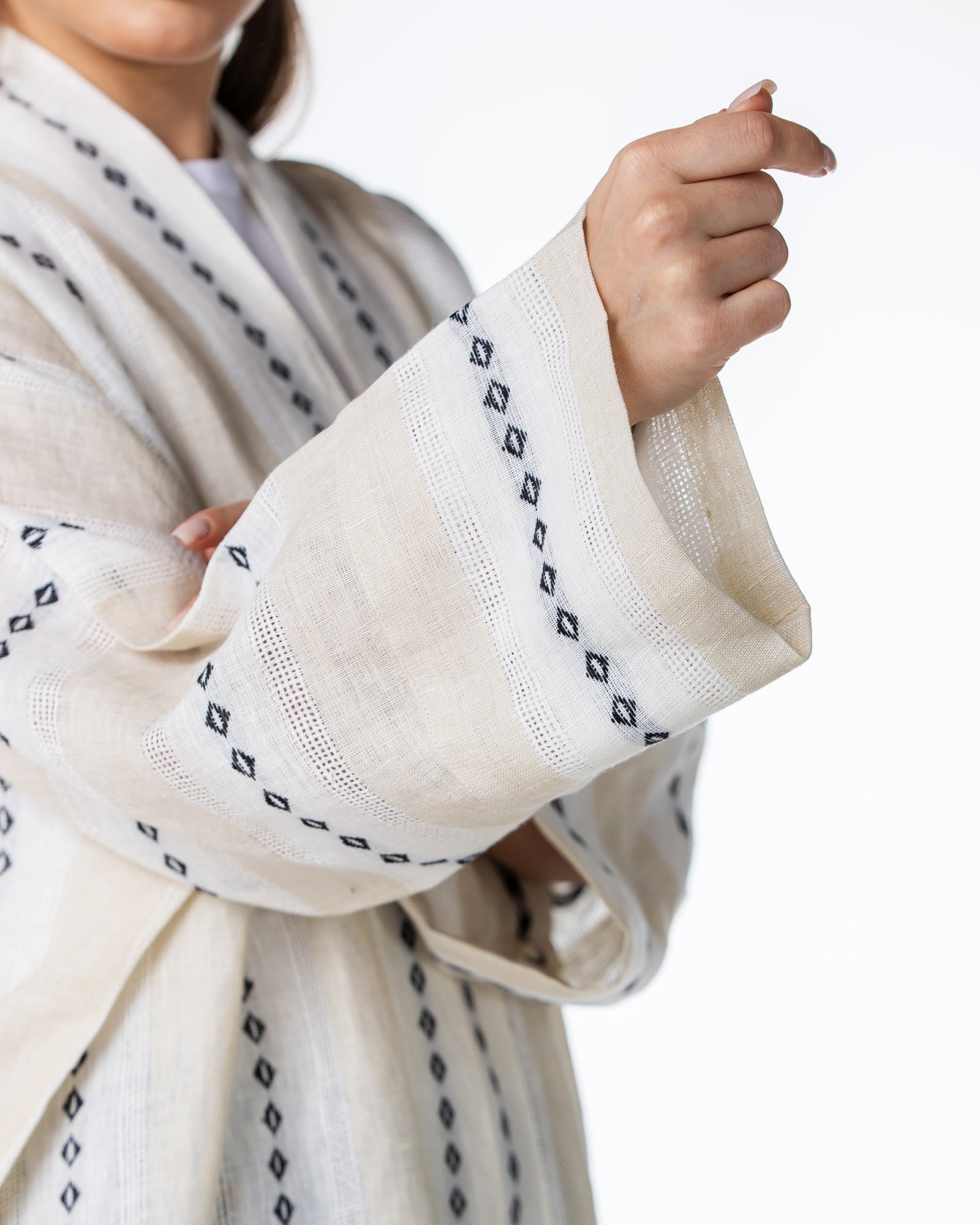 Aria Fringe – Woven Linen Kaftan Abaya