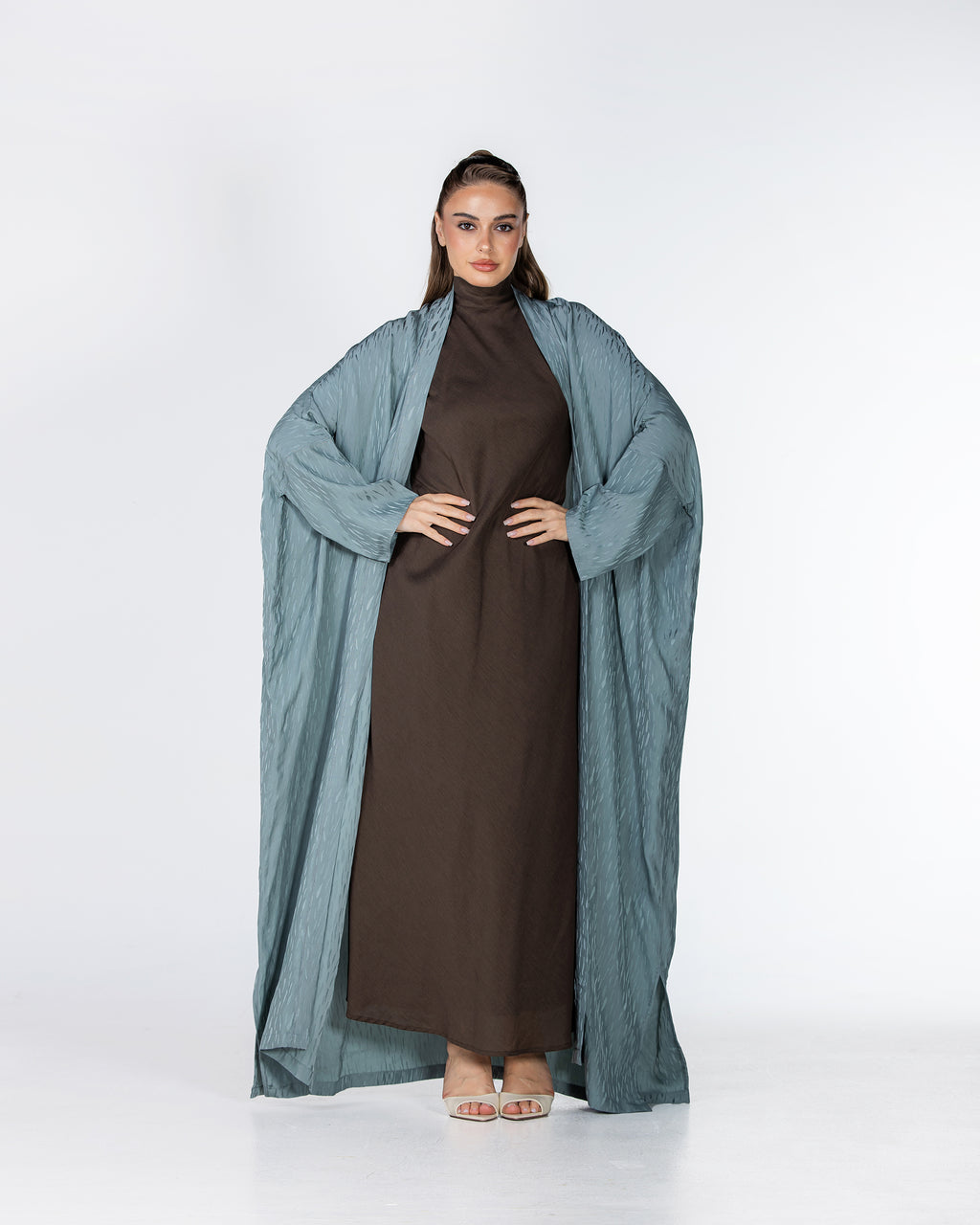 Copper 2.0 – Woven Viscose Linen Bisht Abaya