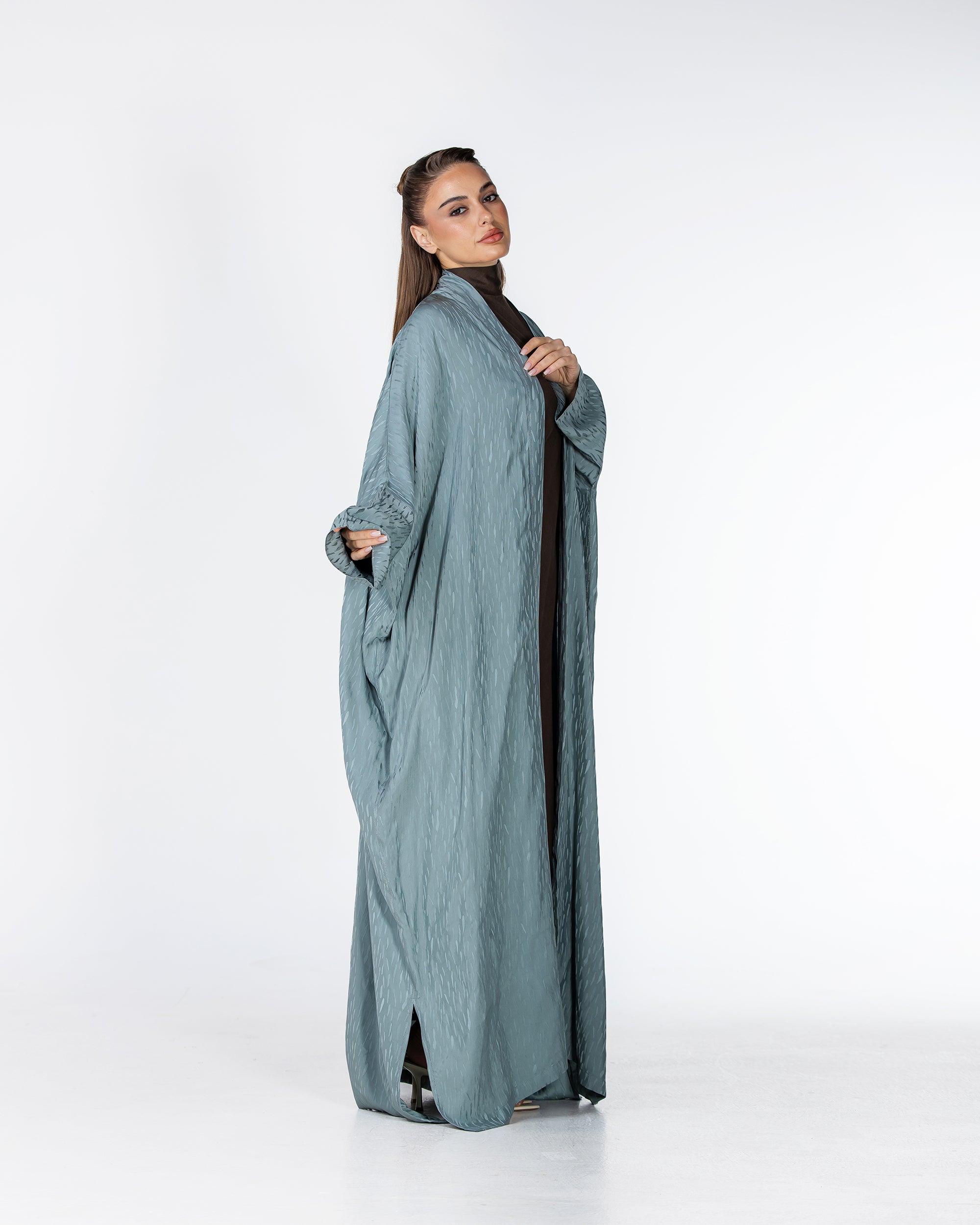 Copper 2.0 – Woven Viscose Linen Bisht Abaya