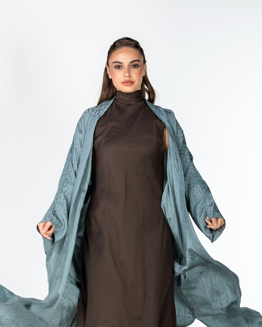 Copper 2.0 – Woven Viscose Linen Bisht Abaya