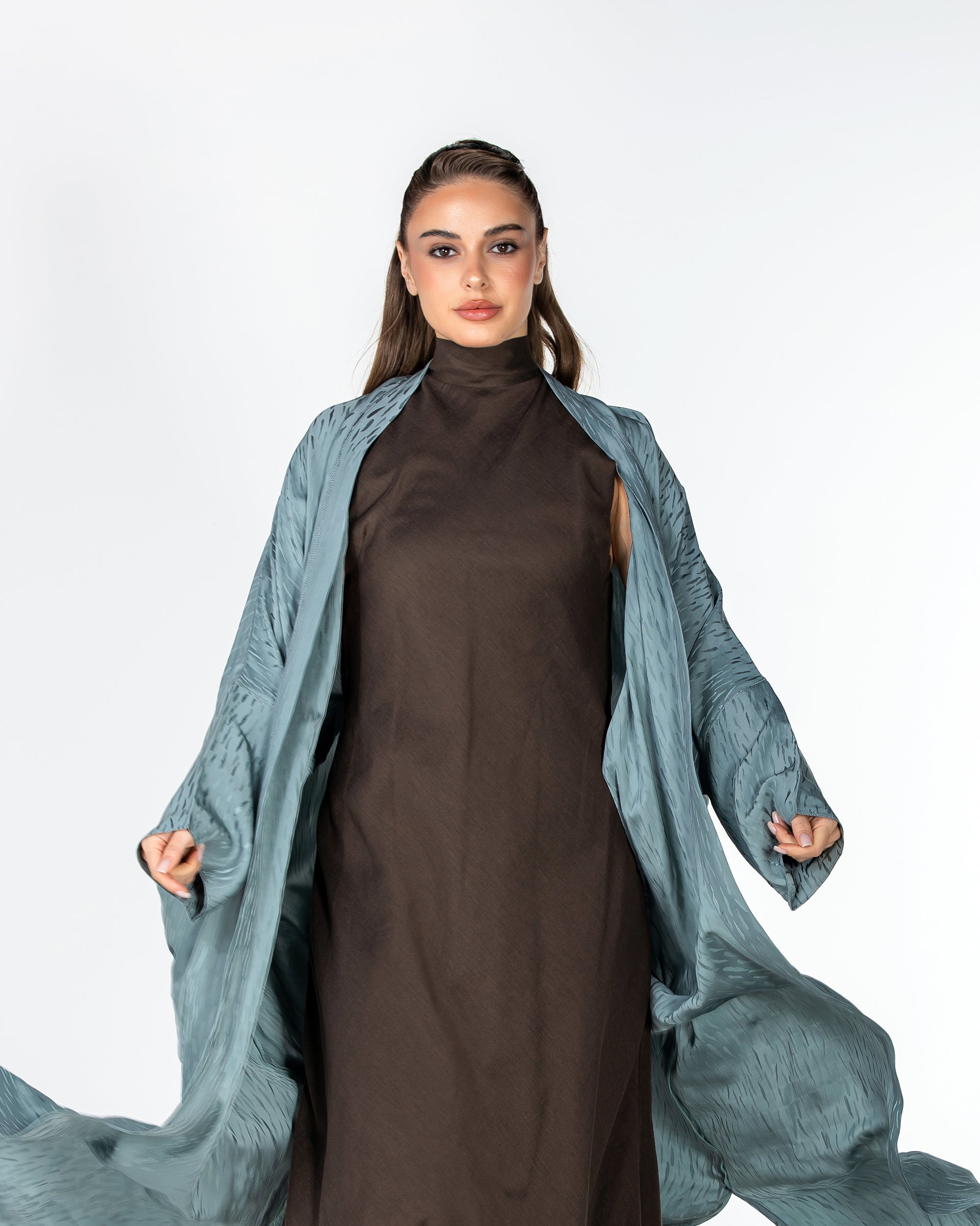 Copper 2.0 – Woven Viscose Linen Bisht Abaya