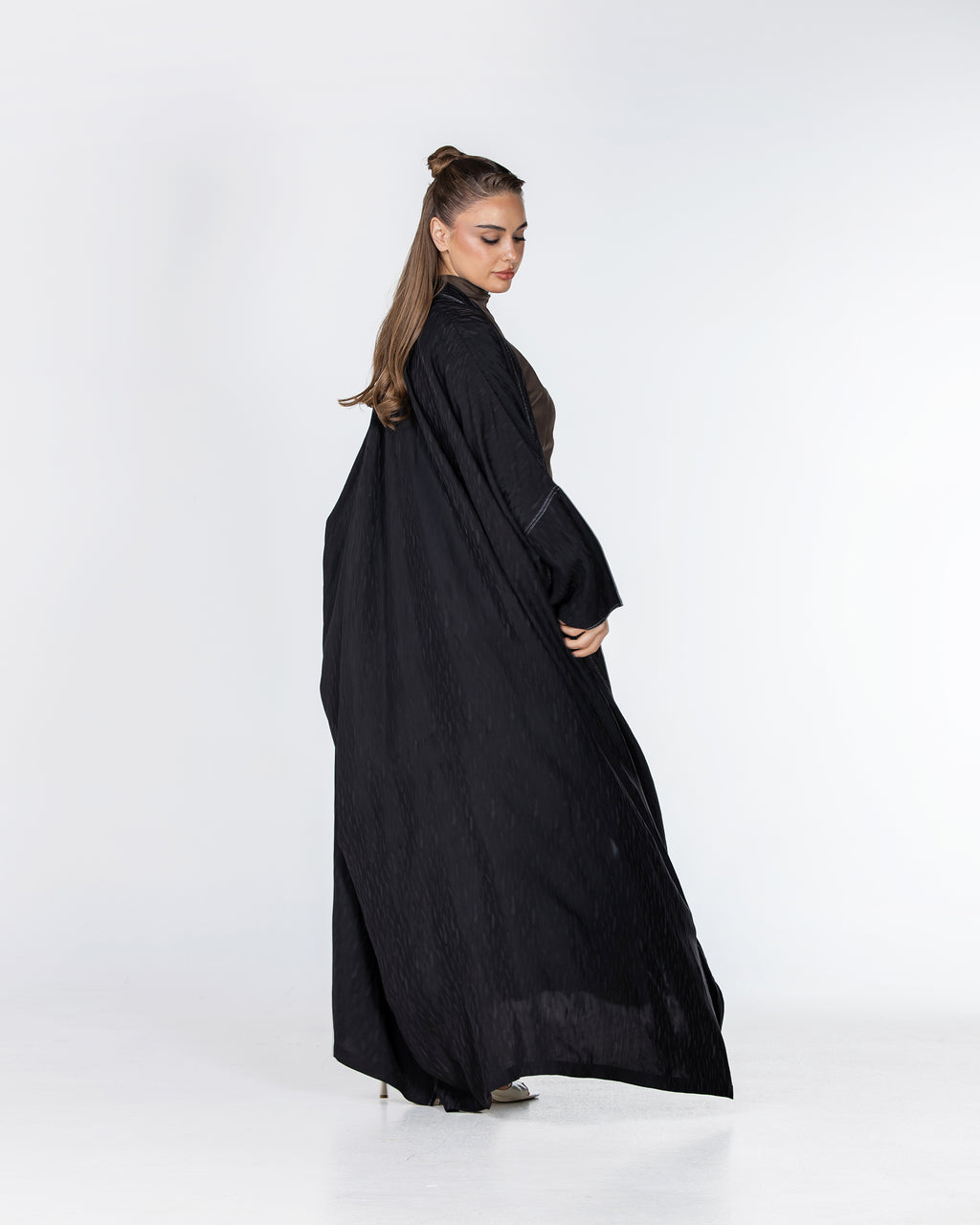 Copper 2.0 – Woven Viscose Linen Bisht Abaya