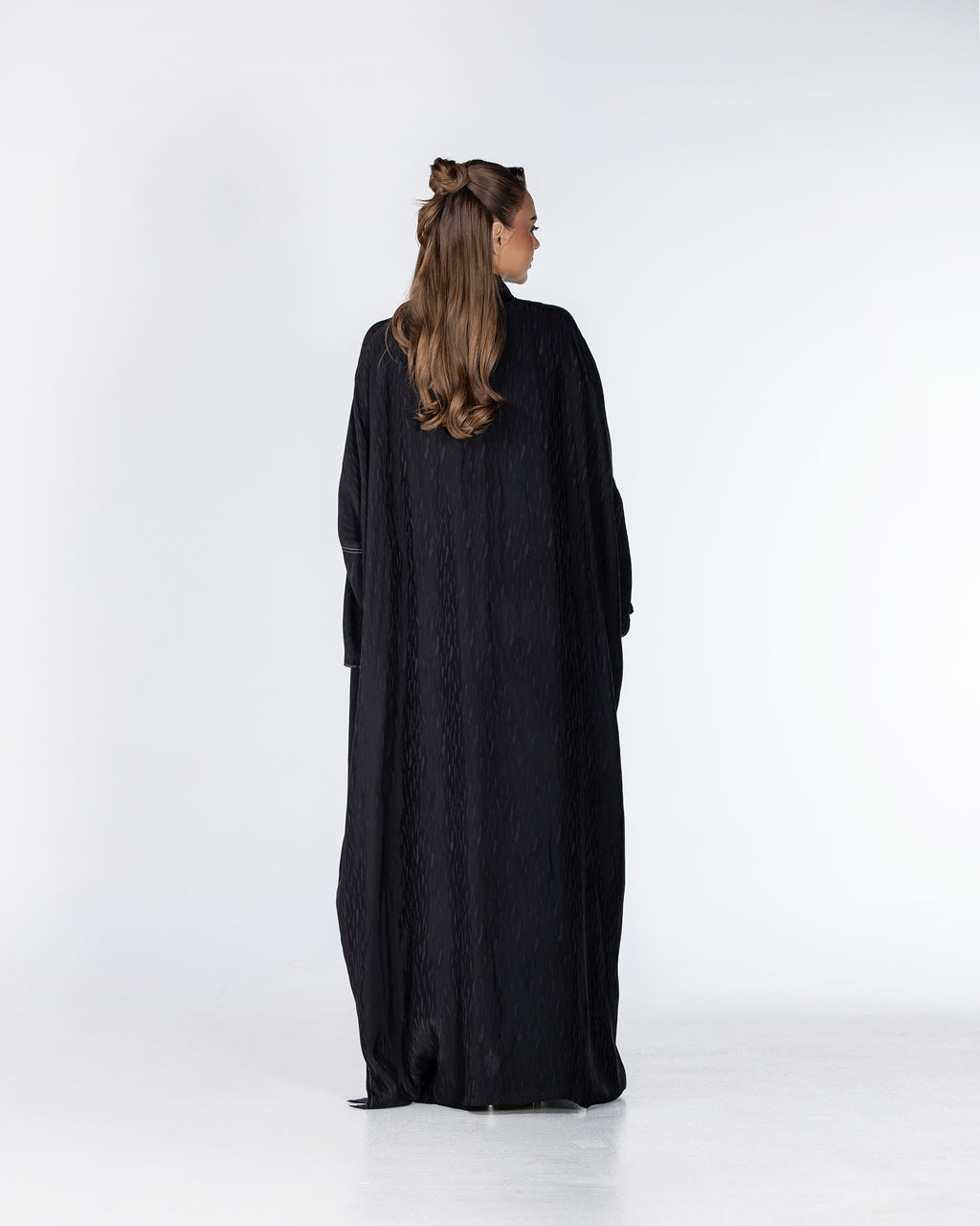 Copper 2.0 – Woven Viscose Linen Bisht Abaya