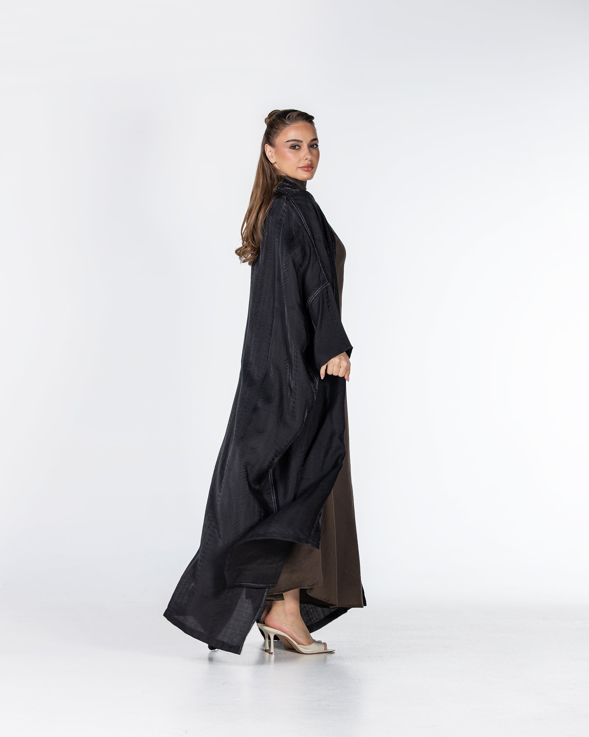 Copper 2.0 – Woven Viscose Linen Bisht Abaya