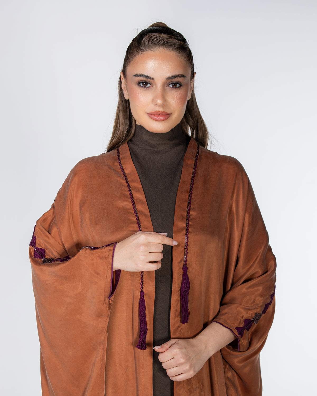 Ola Lux – Embroidered Washed Silk Bisht Abaya