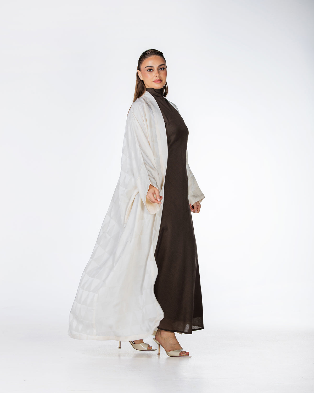 Mocha – Geometric Viscose Linen Abaya