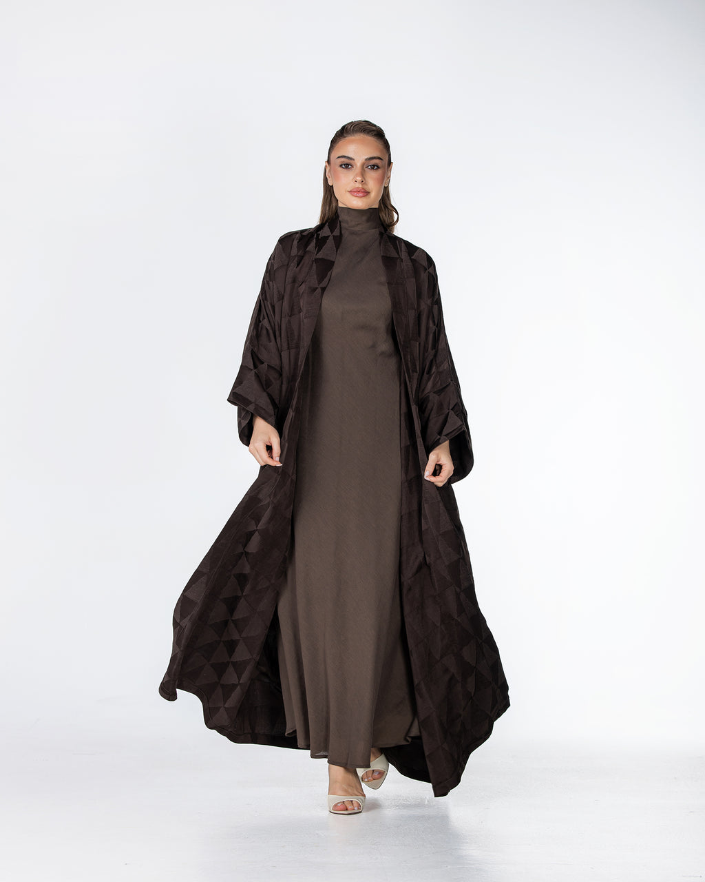 Mocha – Geometric Viscose Linen Abaya