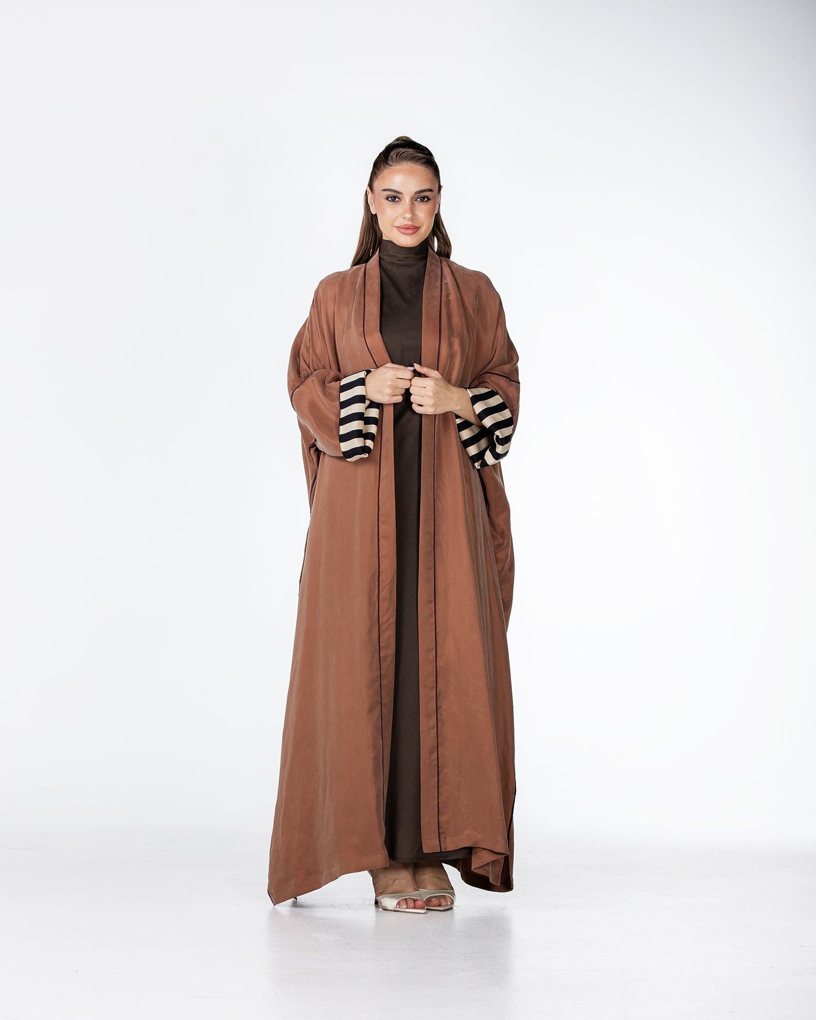 Harmony 2.0 – Washed Silk Abaya