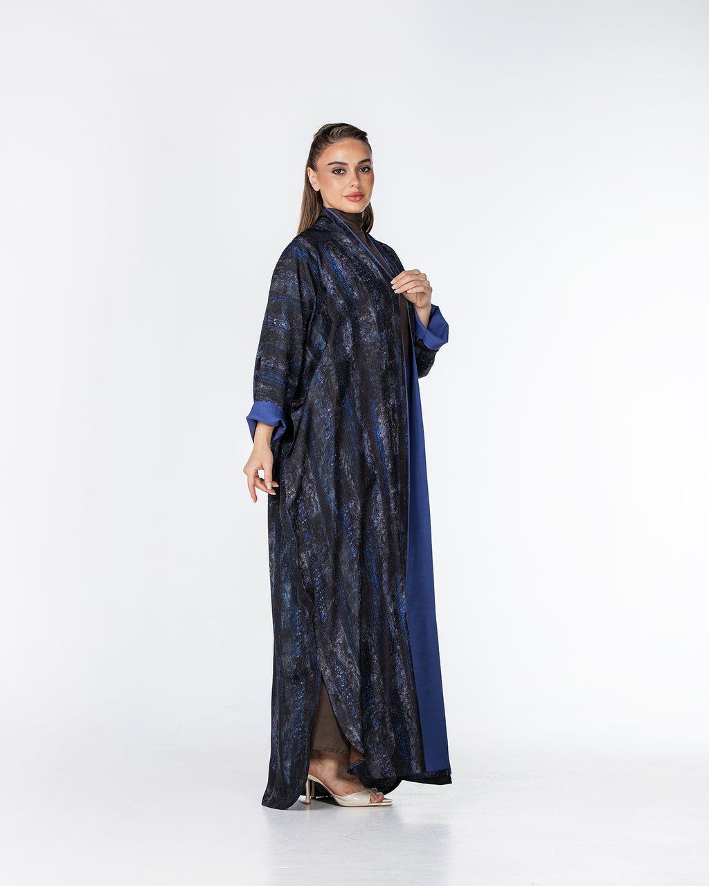Kashmir – Abstract Print Bisht Abaya