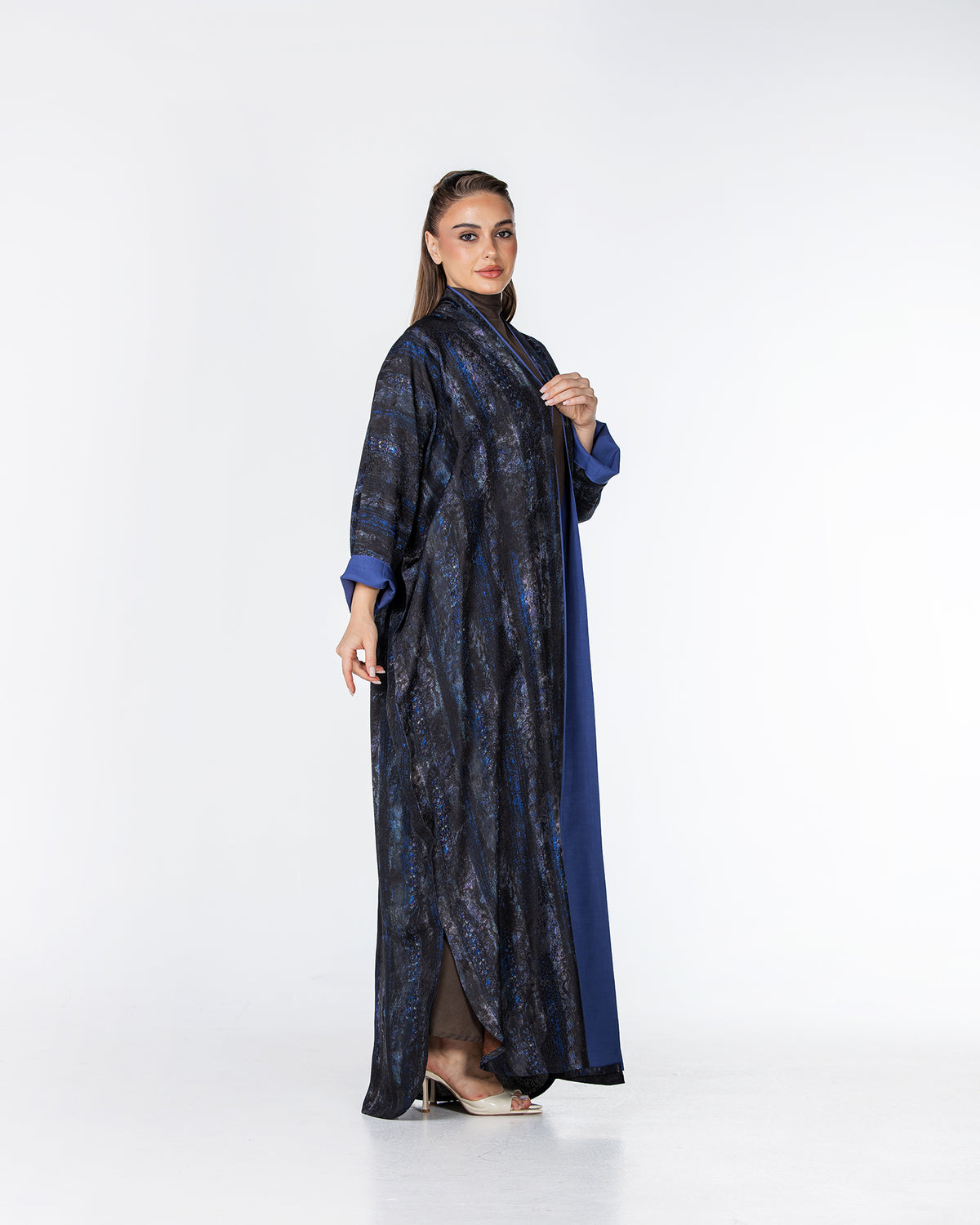 Kashmir – Abstract Print Bisht Abaya