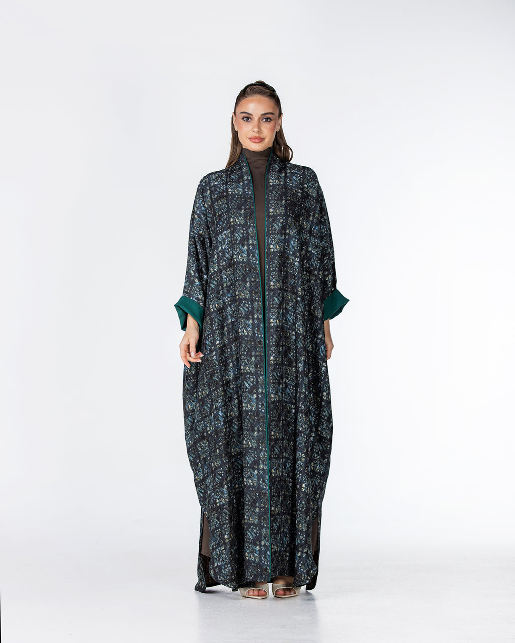 Kashmir – Abstract Print Bisht Abaya