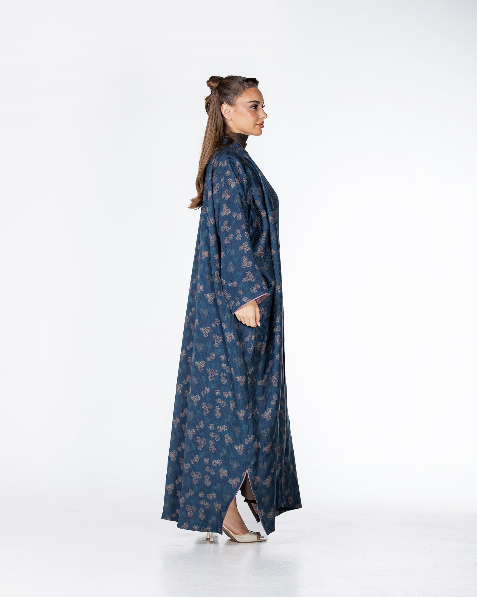 Vienna 2.0 – Half Bisht Abaya