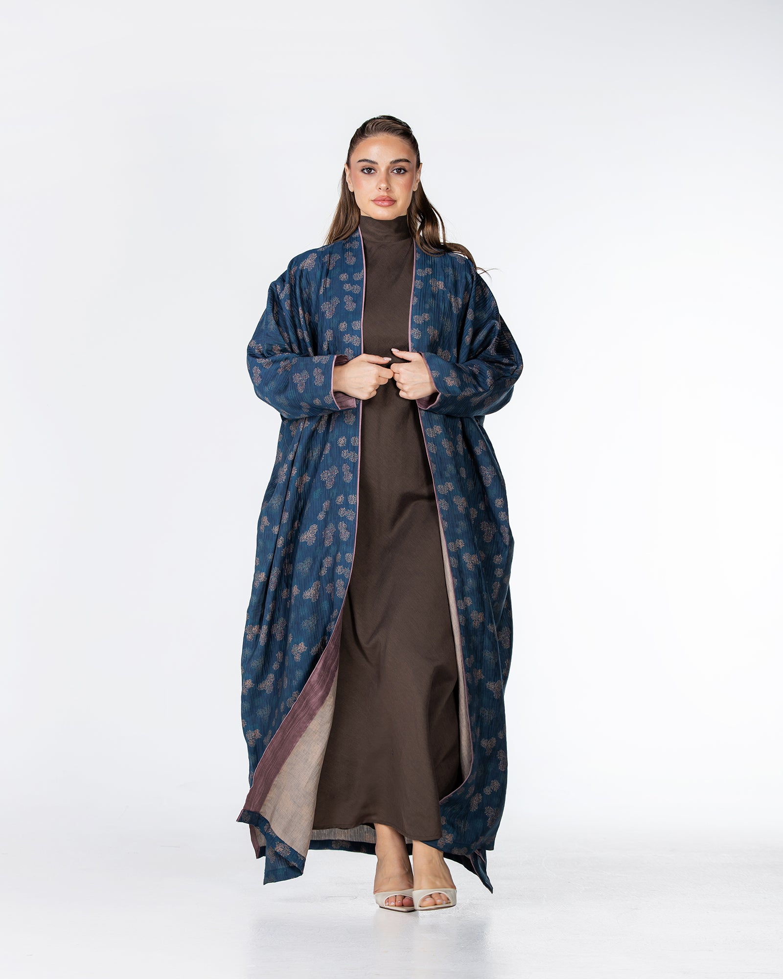 Vienna 2.0 – Half Bisht Abaya